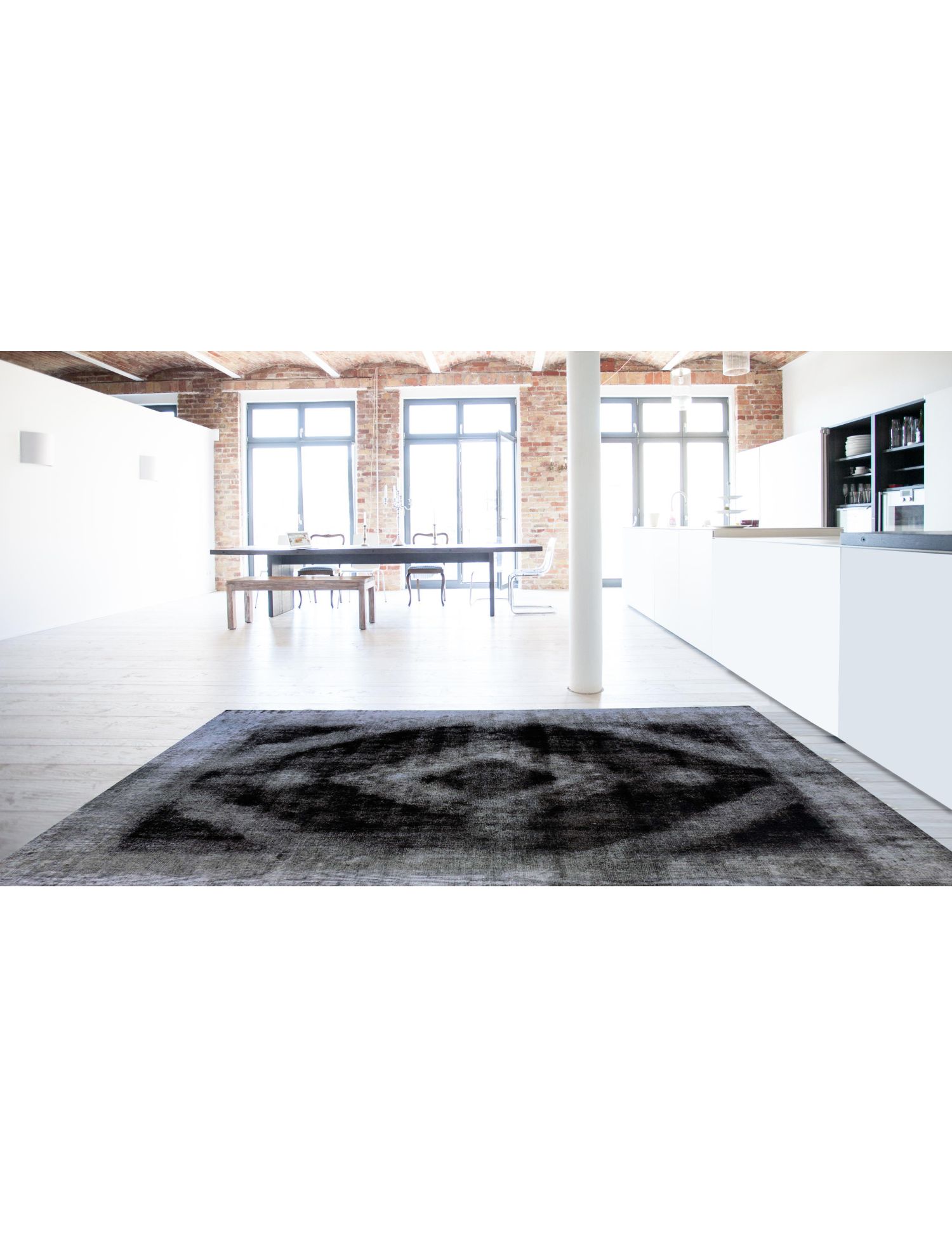 Vintage    <br/>386 x 295 cm