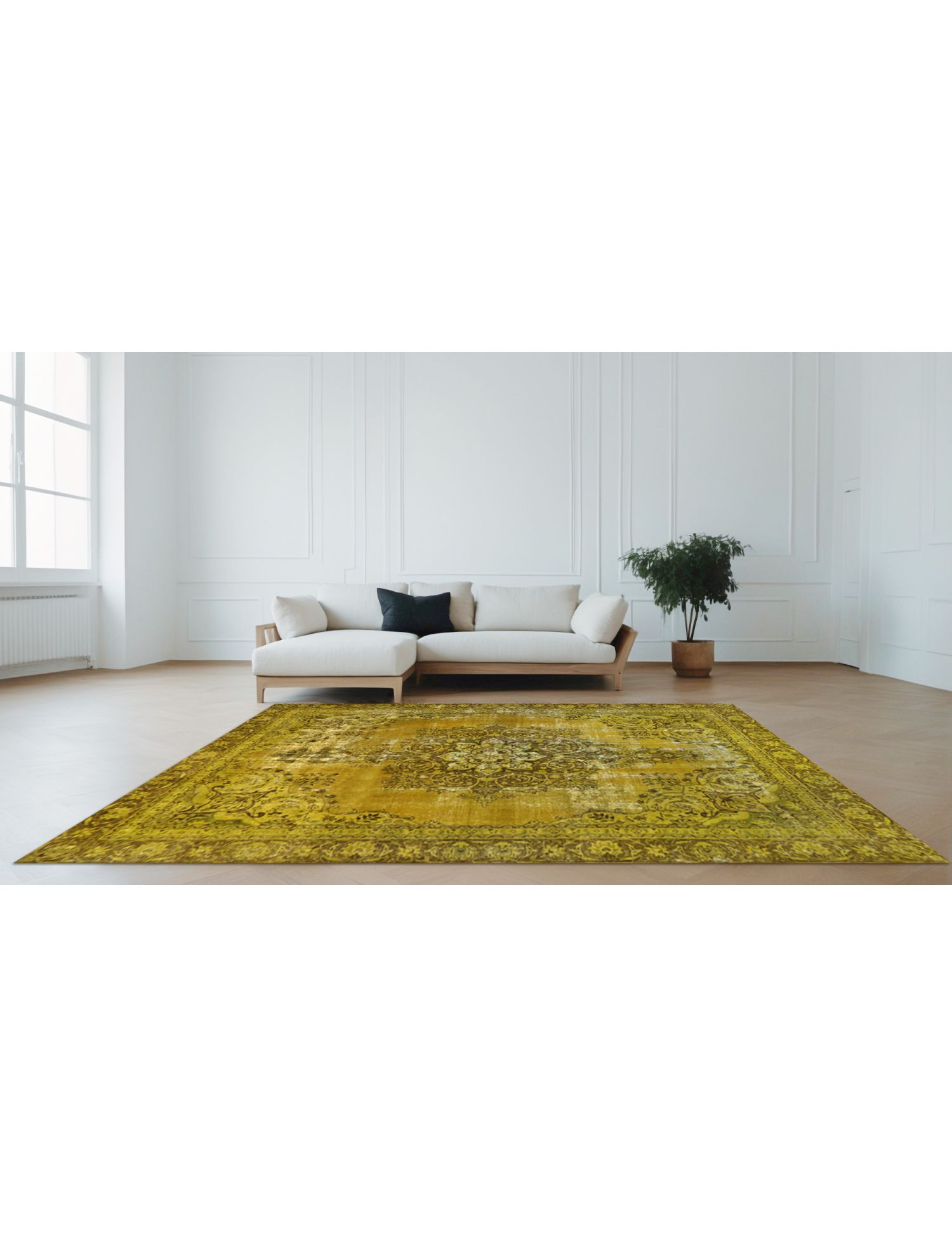 Persian Vintage    <br/>360 x 257 cm