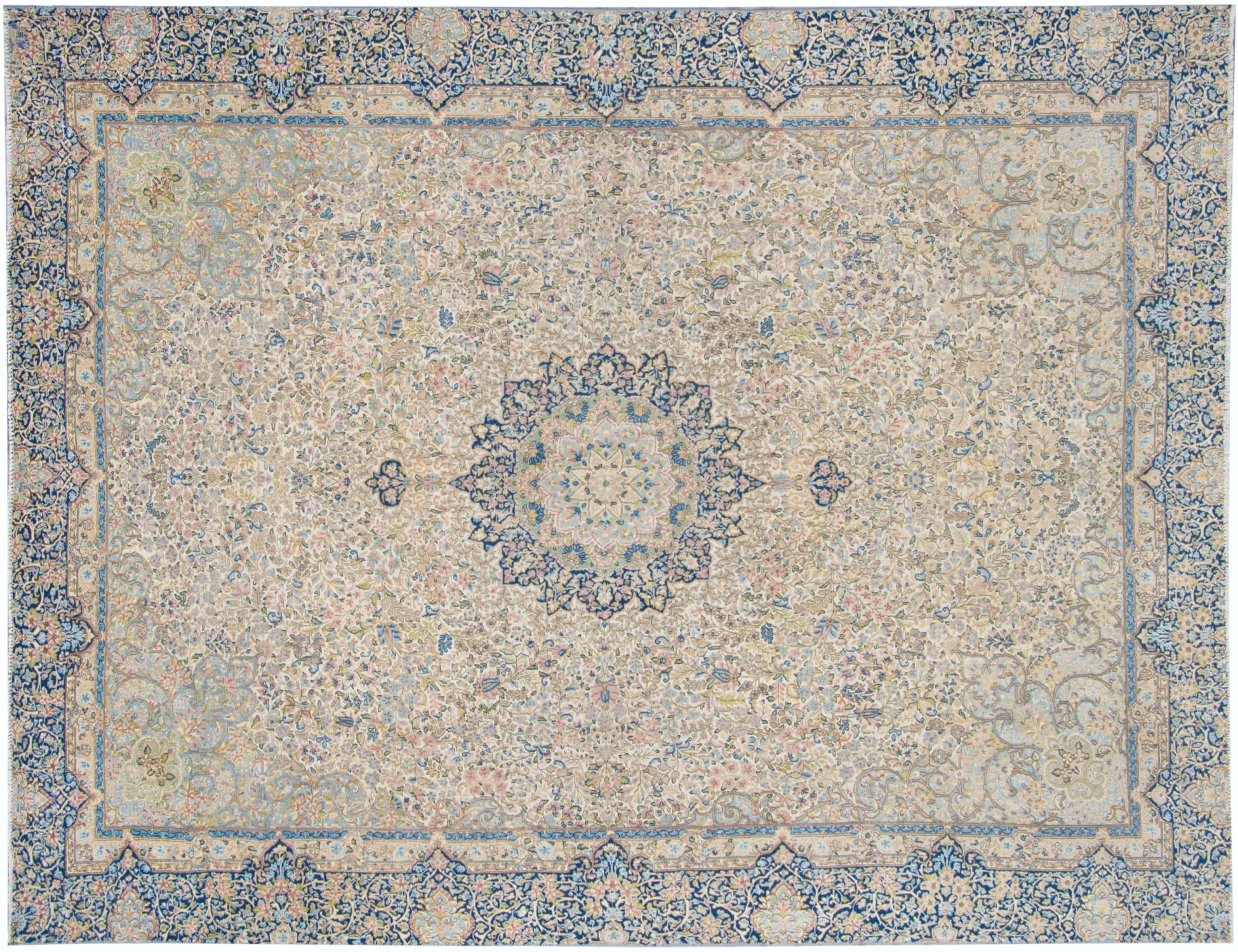 Vintage Heritage  <br/>371 x 250 cm