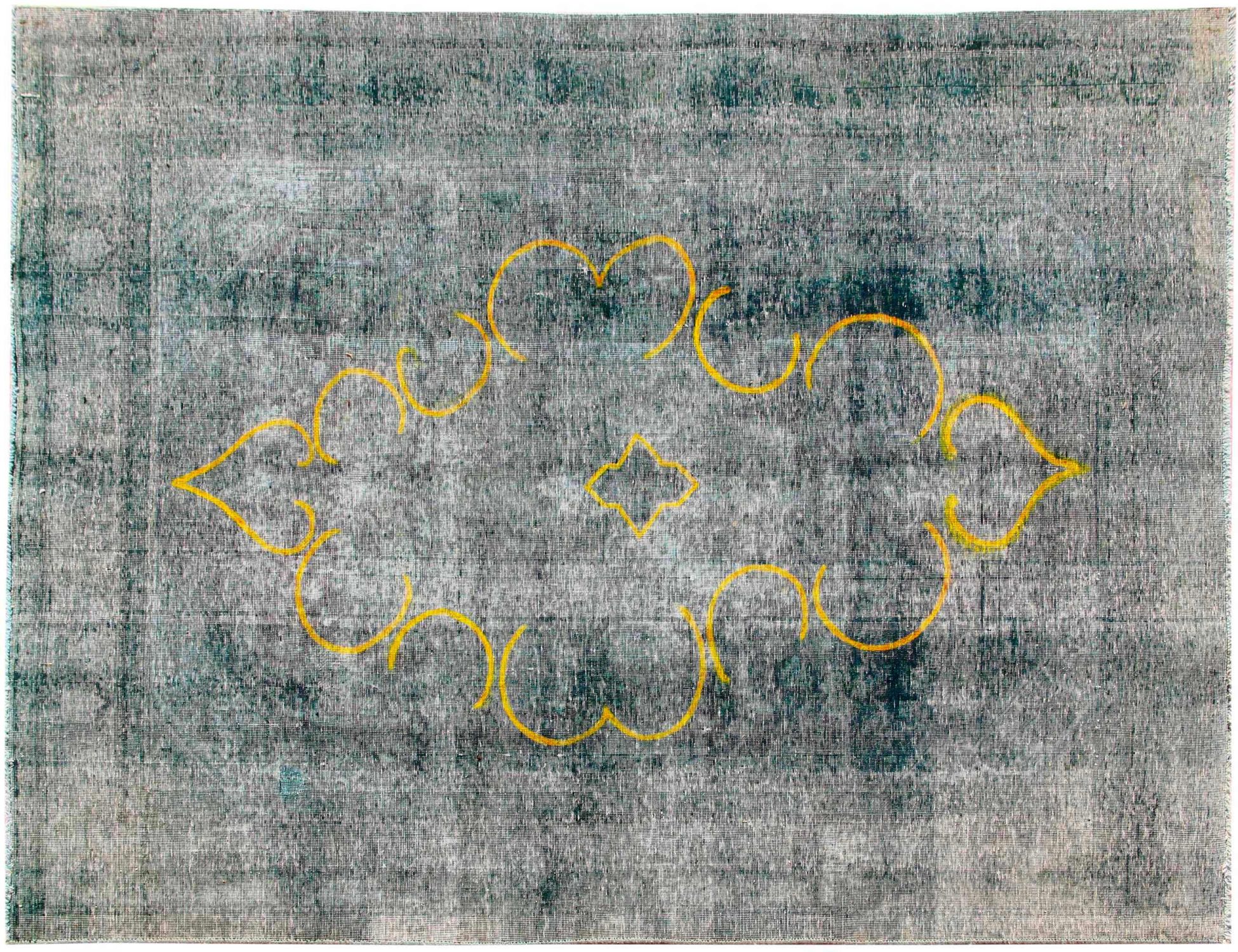 Persian Vintage    <br/>284 x 197 cm