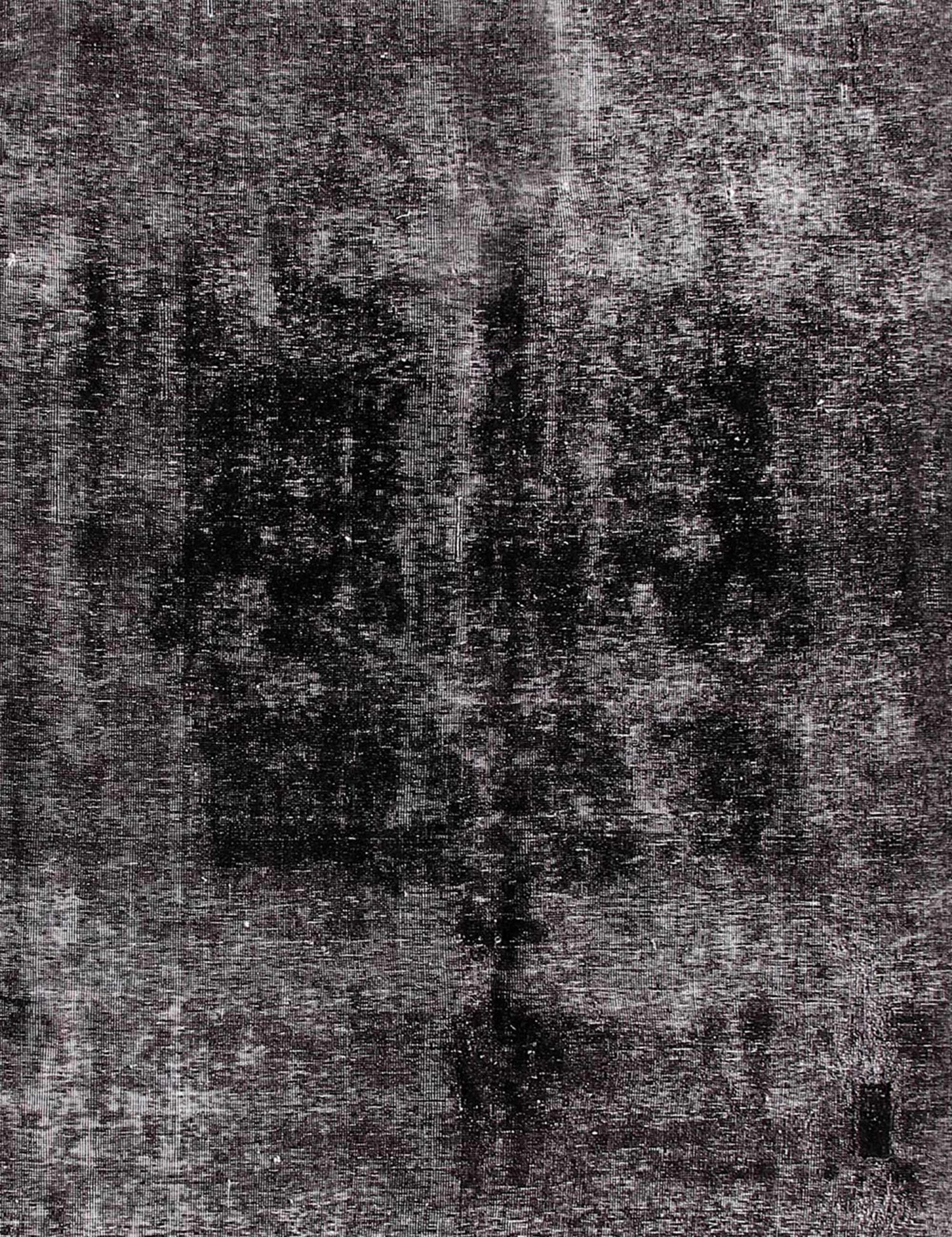 Persian Vintage    <br/>320 x 230 cm