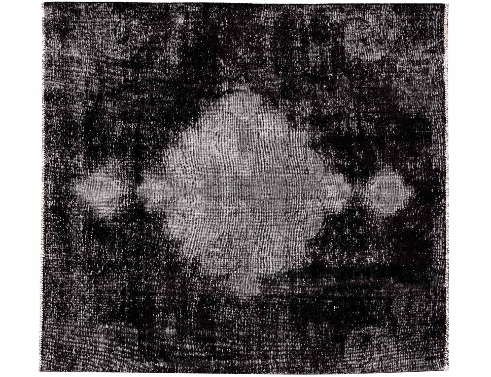 Persian Vintage    <br/>220 x 197 cm