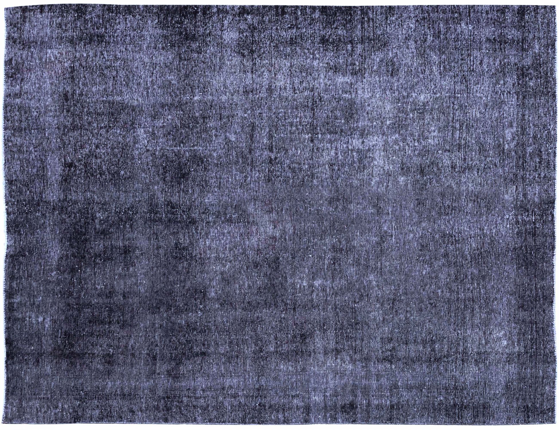 Vintage    <br/>341 x 266 cm