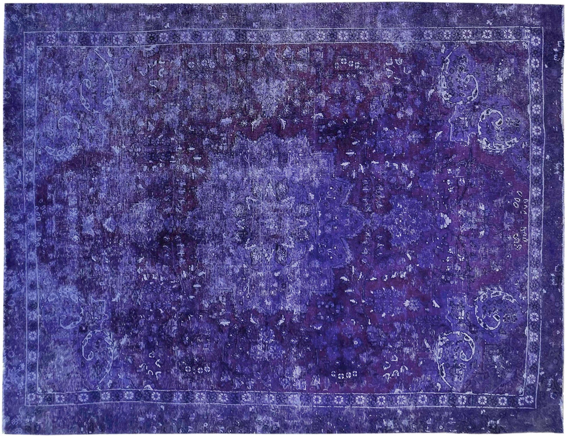 Vintage    <br/>328 x 216 cm