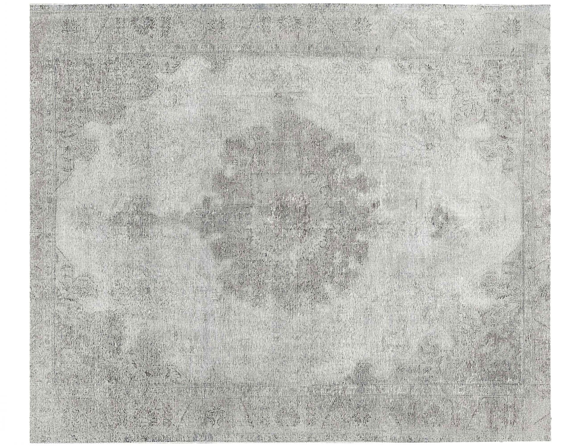 Vintage    <br/>336 x 280 cm