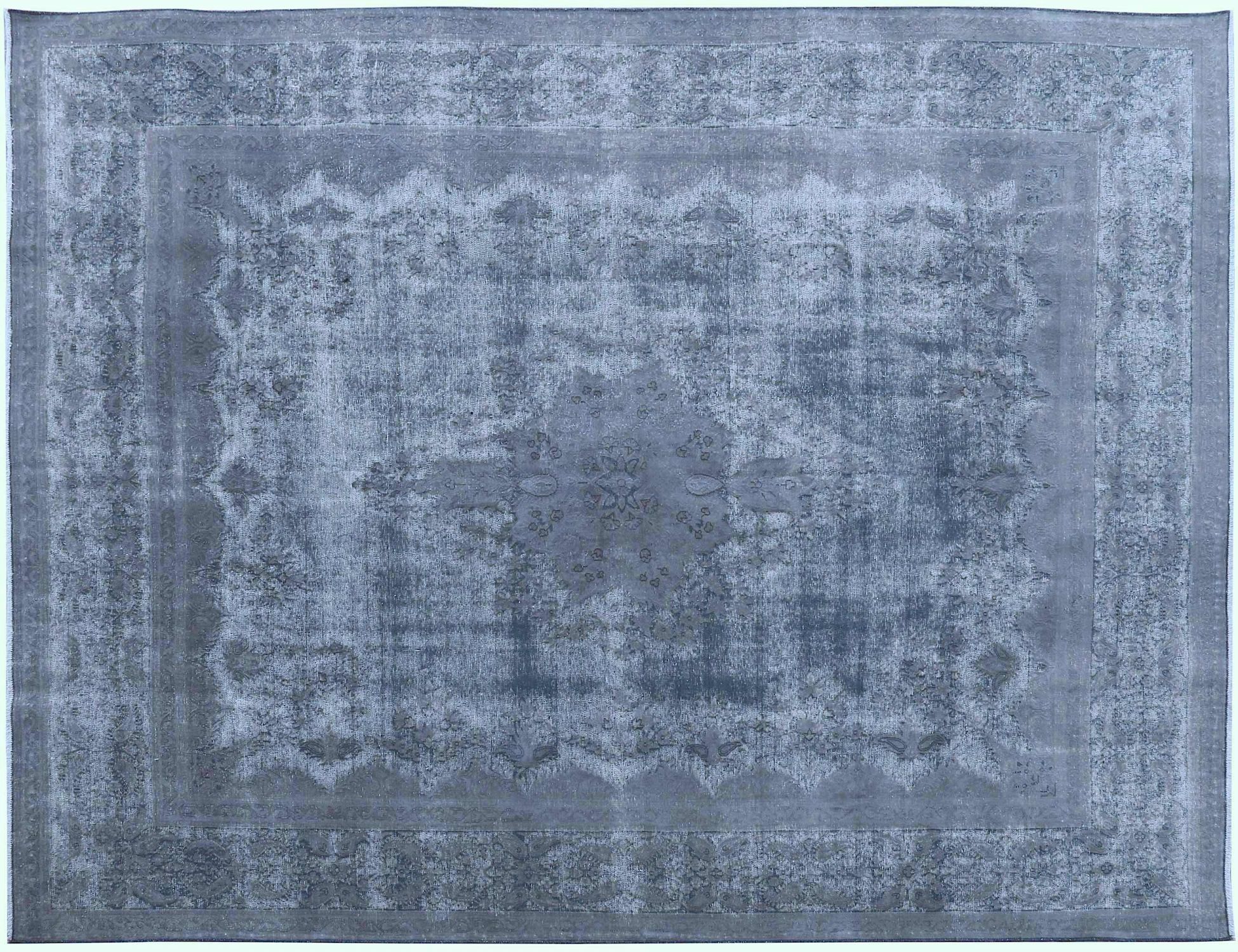 Vintage    <br/>389 x 292 cm