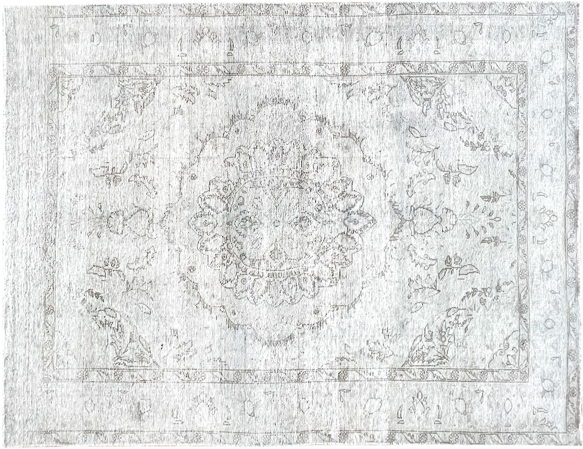 Persian Vintage    <br/>290 x 200 cm