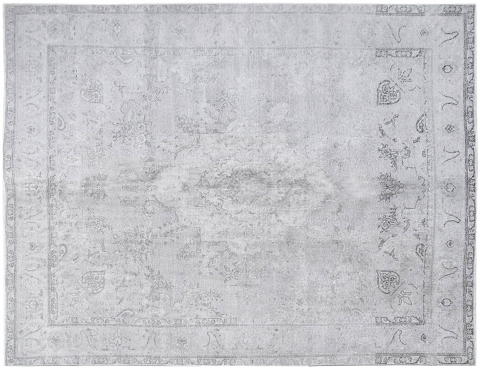 Vintage    <br/>363 x 294 cm