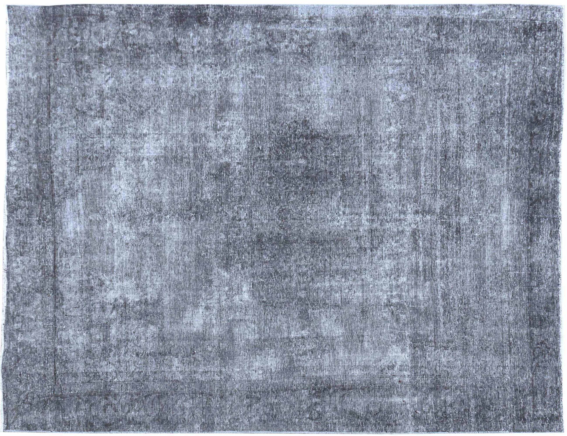 Vintage    <br/>351 x 258 cm