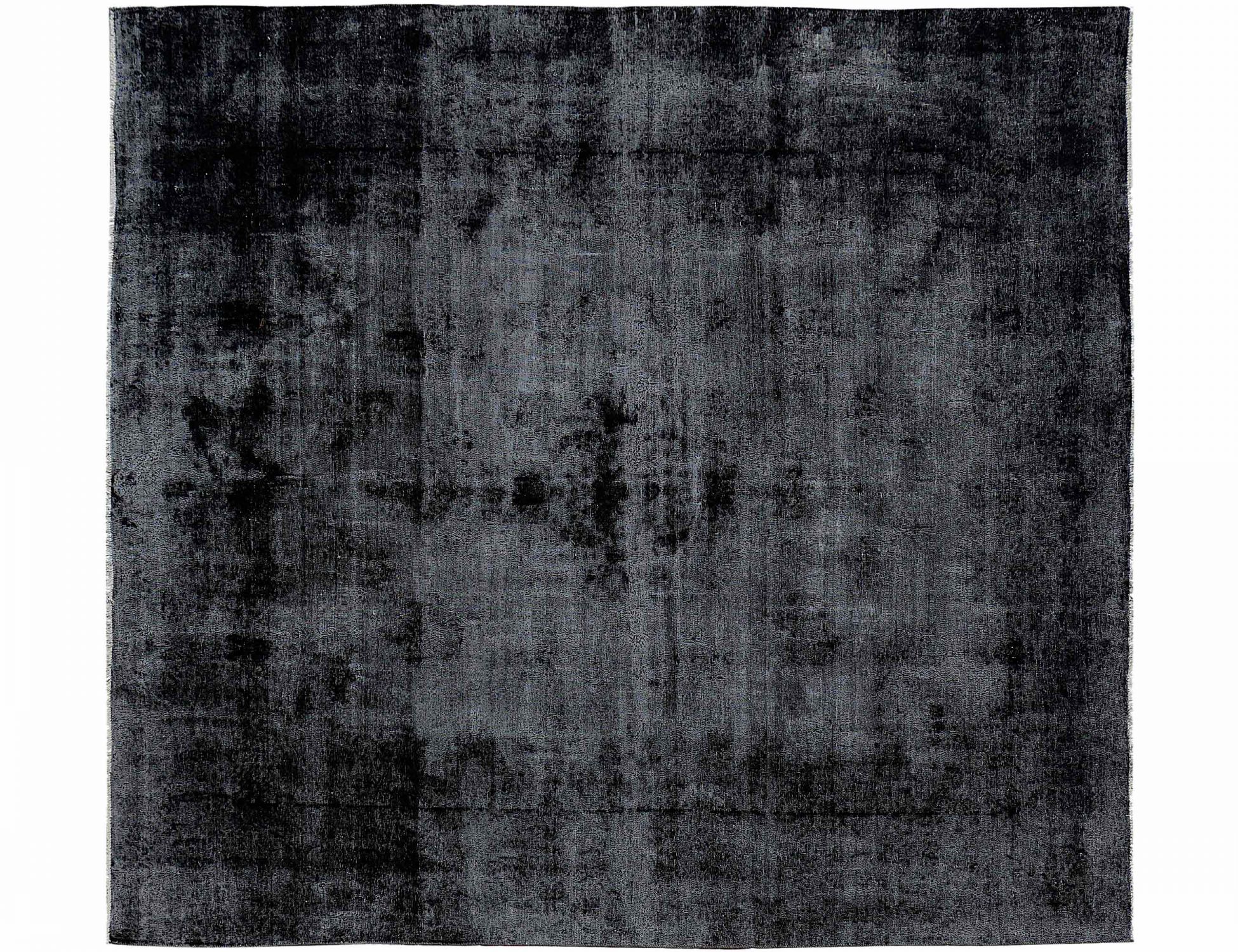 Persian Vintage    <br/>366 x 293 cm