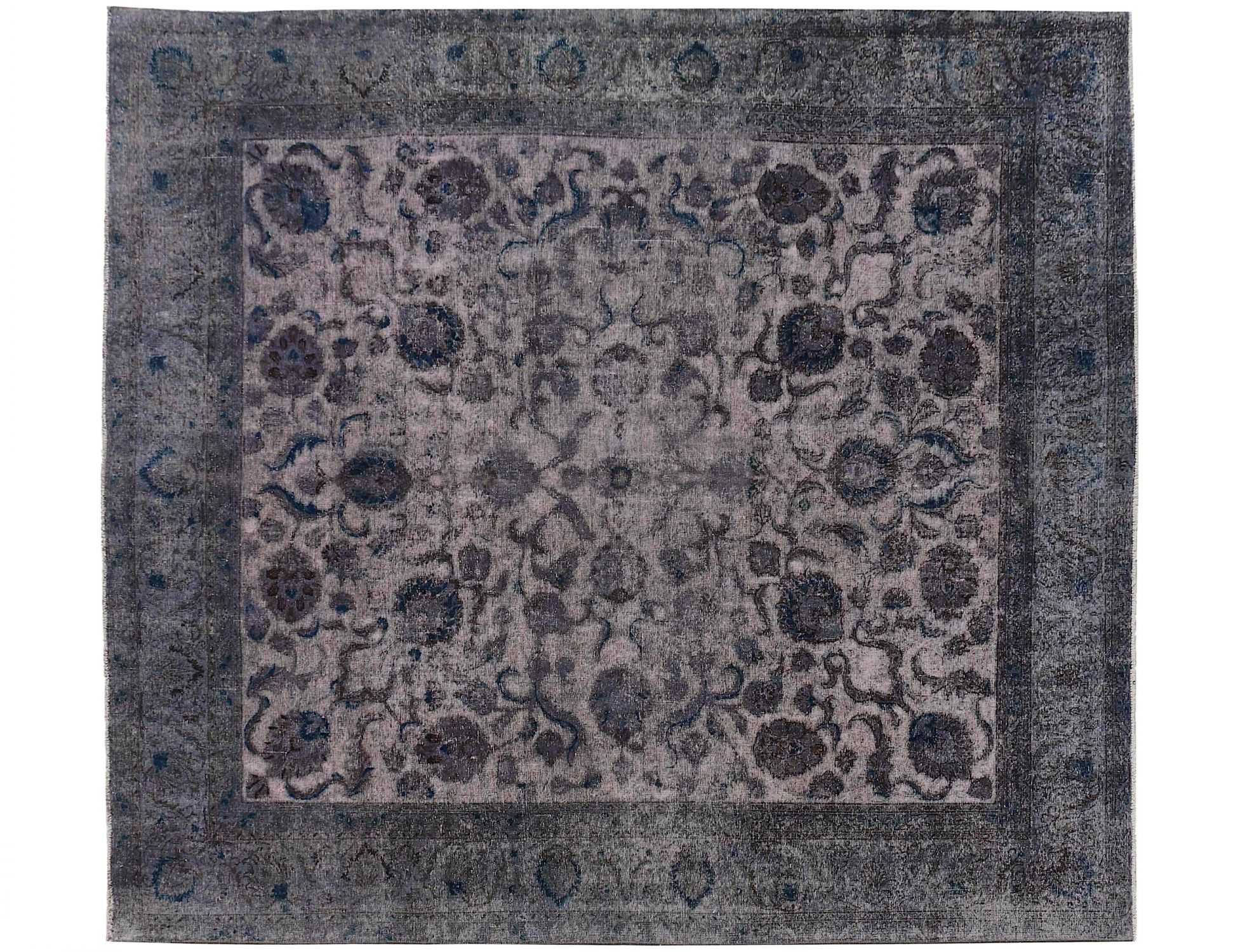 Persian Vintage    <br/>378 x 328 cm