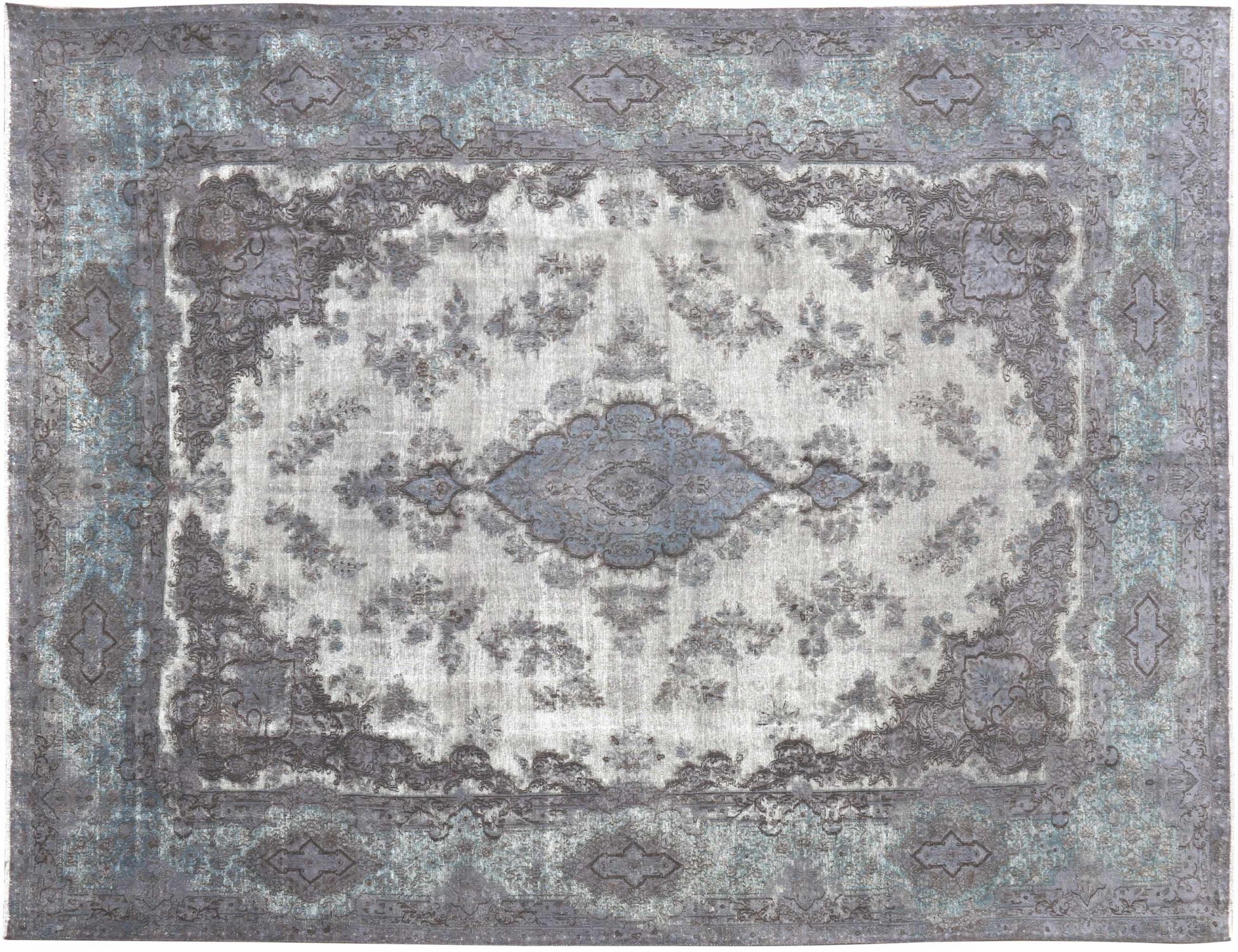 Vintage    <br/>397 x 303 cm