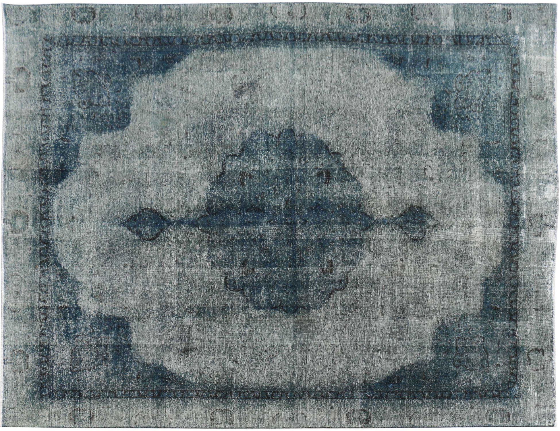 Vintage    <br/>367 x 282 cm