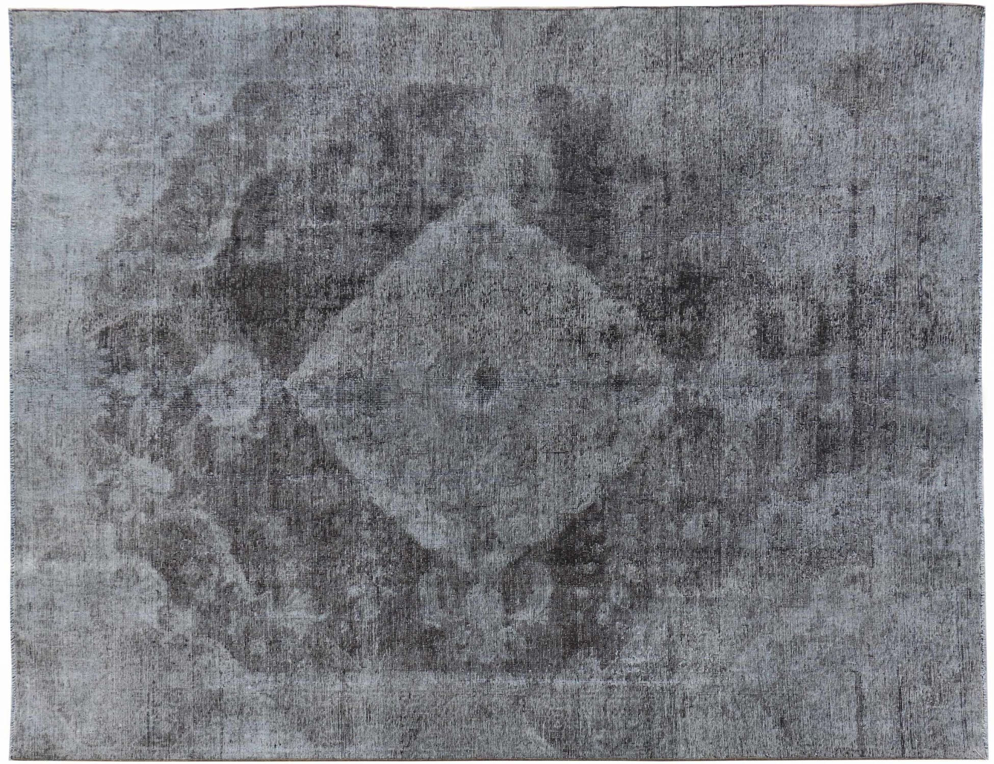 Vintage    <br/>367 x 288 cm