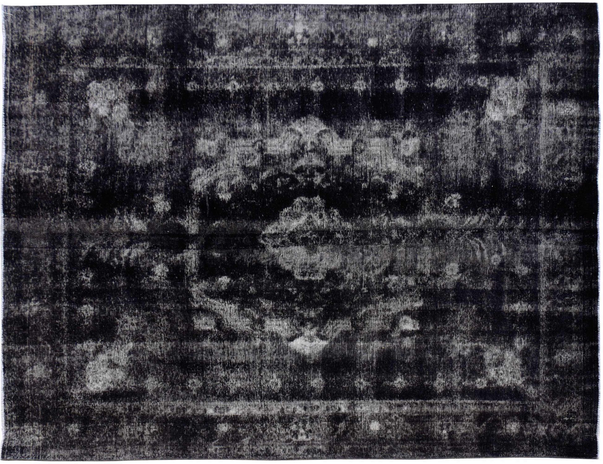 Vintage    <br/>385 x 288 cm