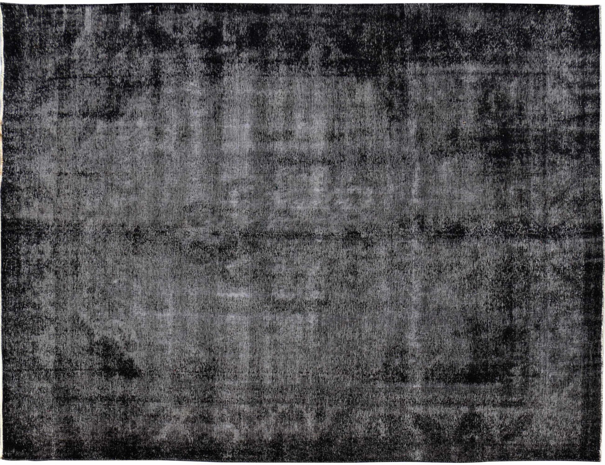 Vintage    <br/>378 x 292 cm