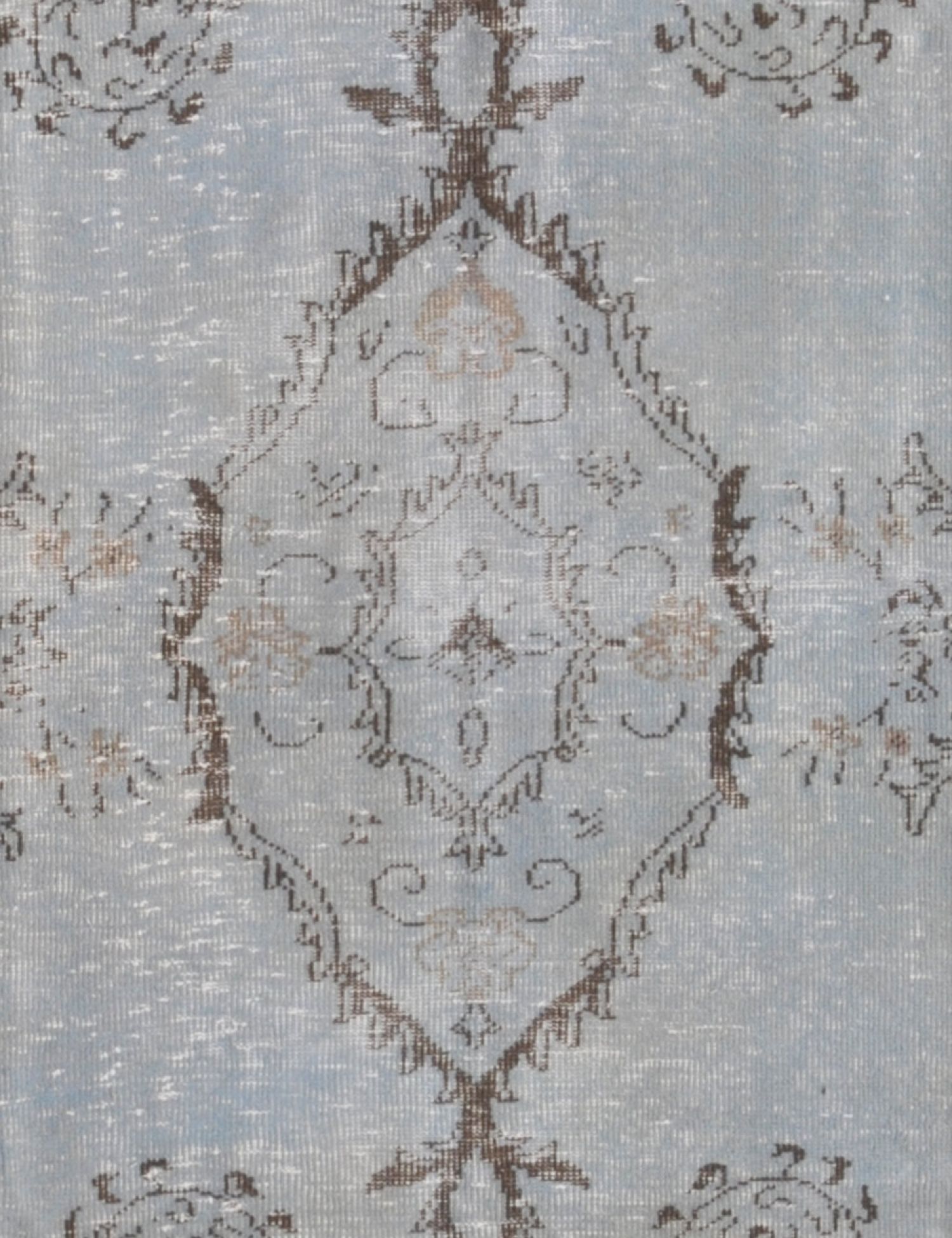 Vintage    <br/>336 x 186 cm