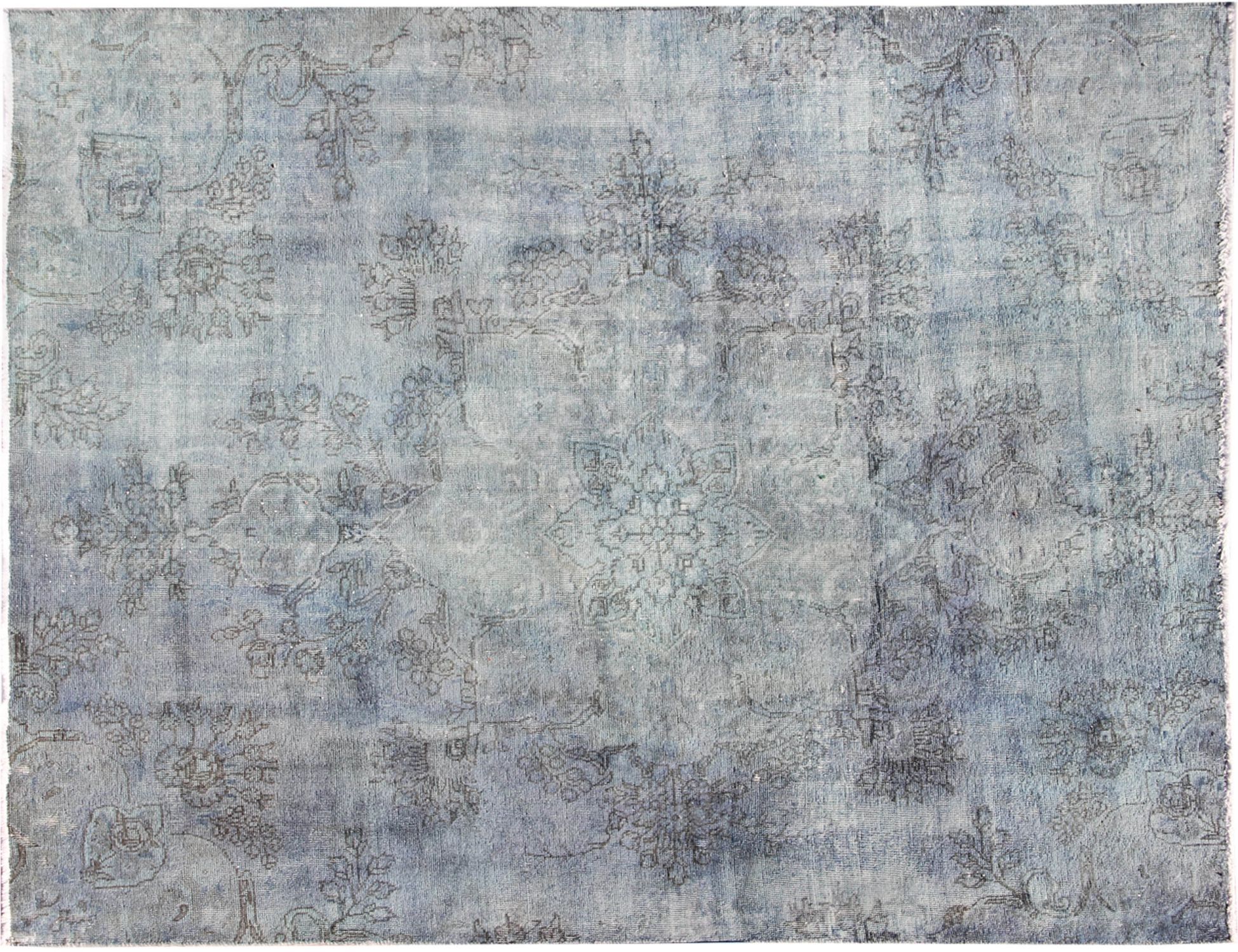 Persian Vintage    <br/>265 x 210 cm