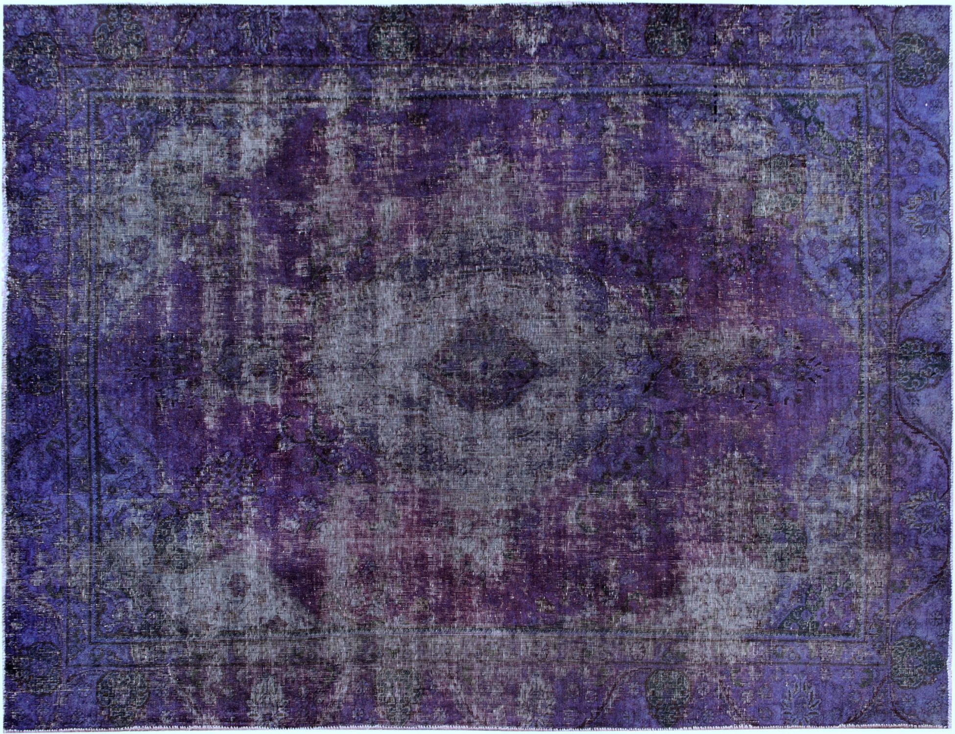 Persian Vintage    <br/>307 x 214 cm