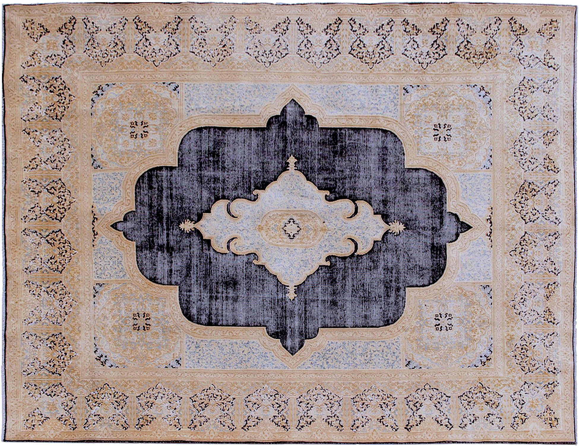 Retro Rug  <br/>364 x 275 cm