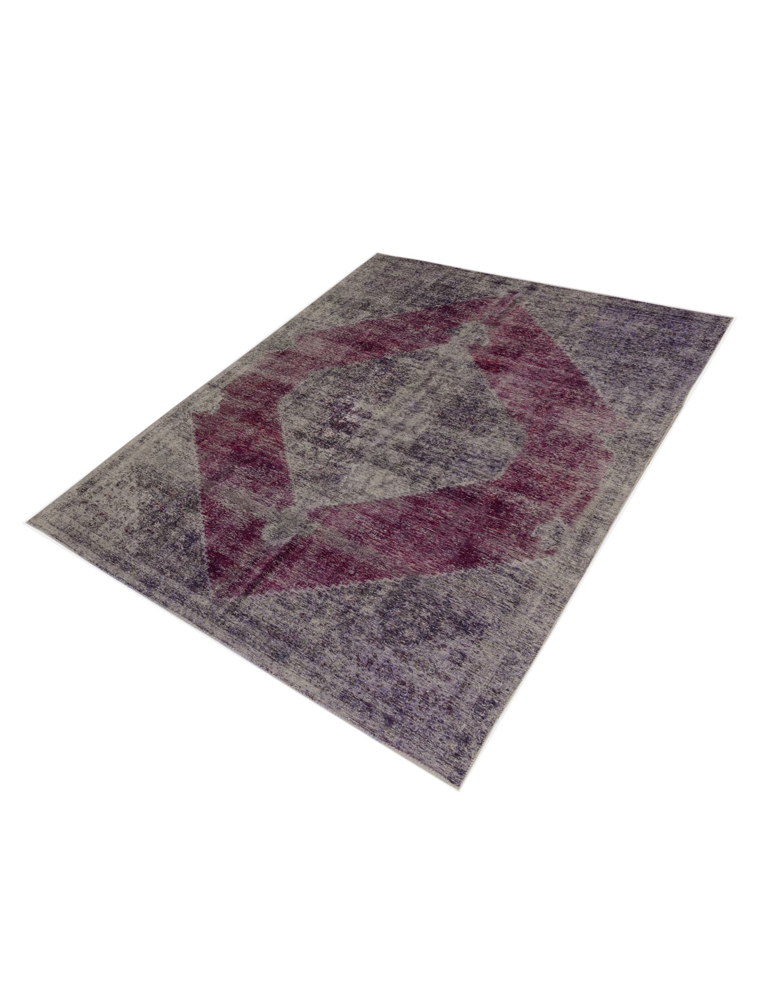 Vintage    <br/>322 x 214 cm