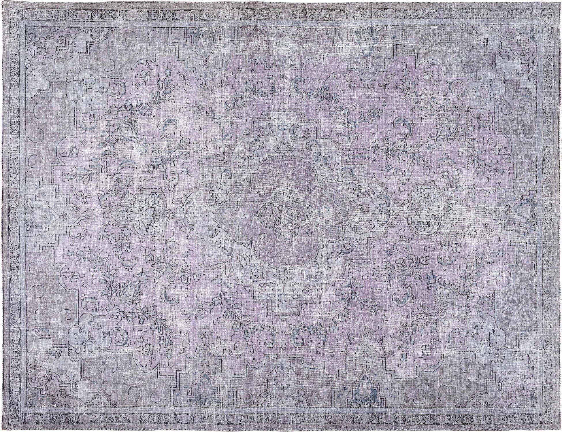 Persian vintage carpet  <br/>320 x 216 cm