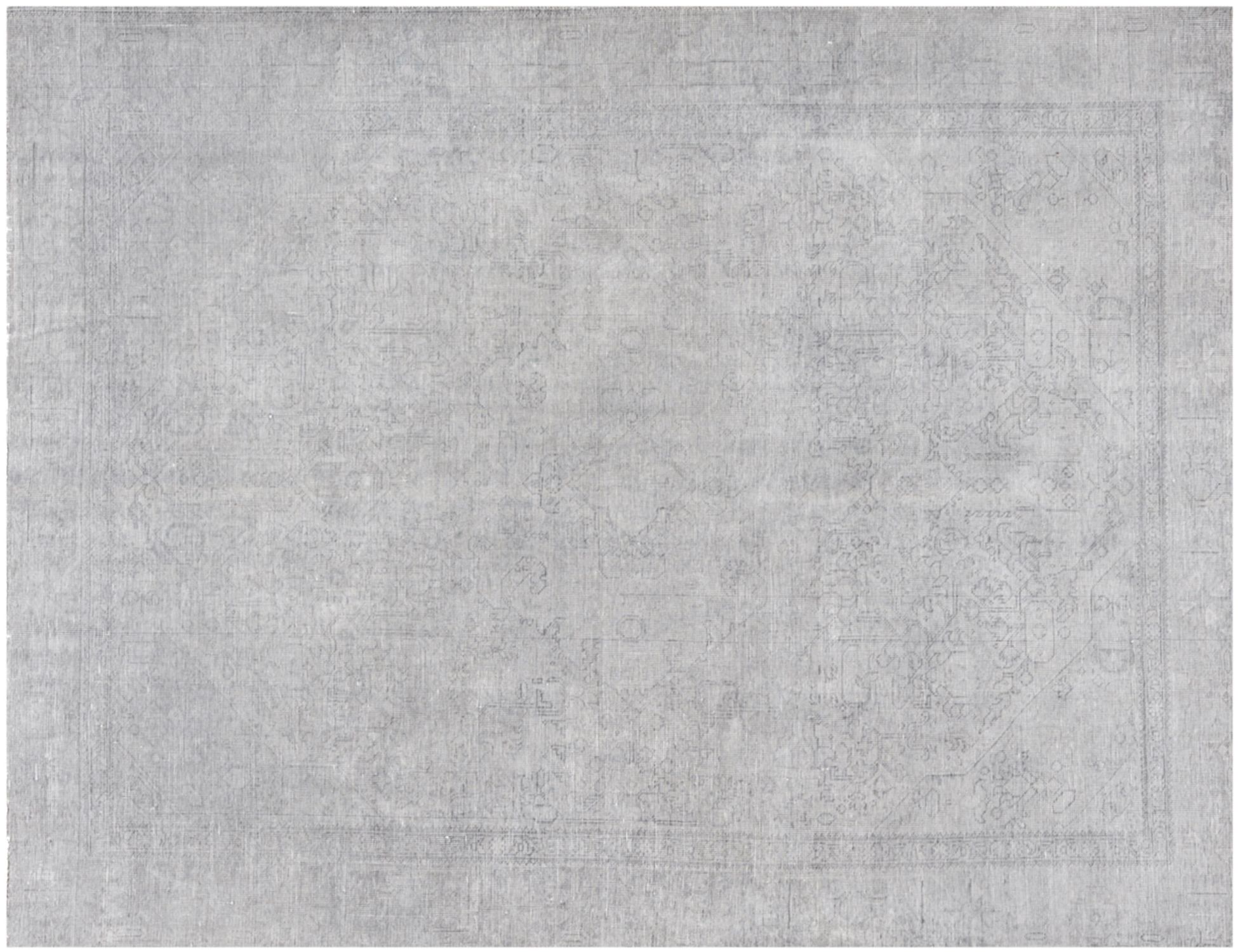 Persian Vintage    <br/>270 x 184 cm