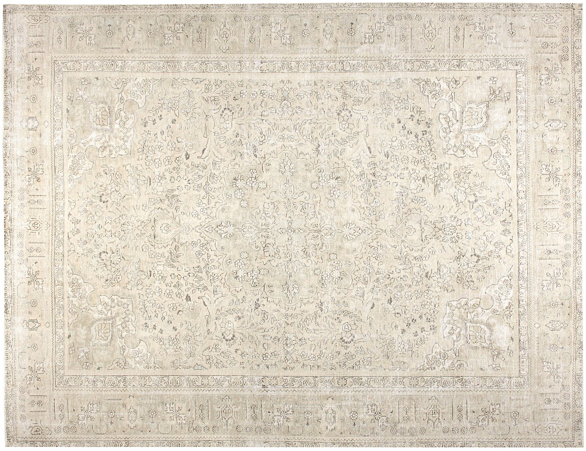 Persian Vintage    <br/>323 x 242 cm
