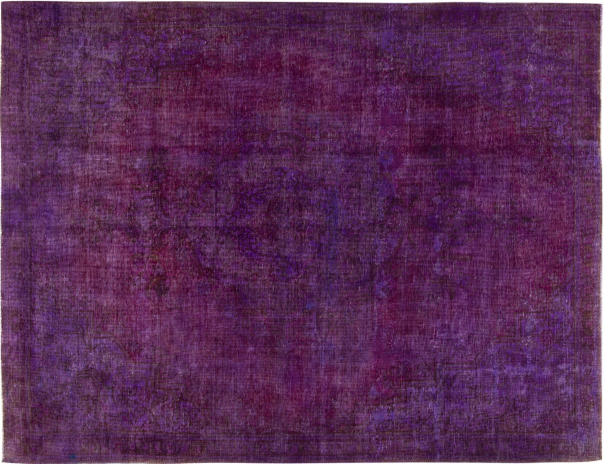 vintage carpet  <br/>273 x 183 cm