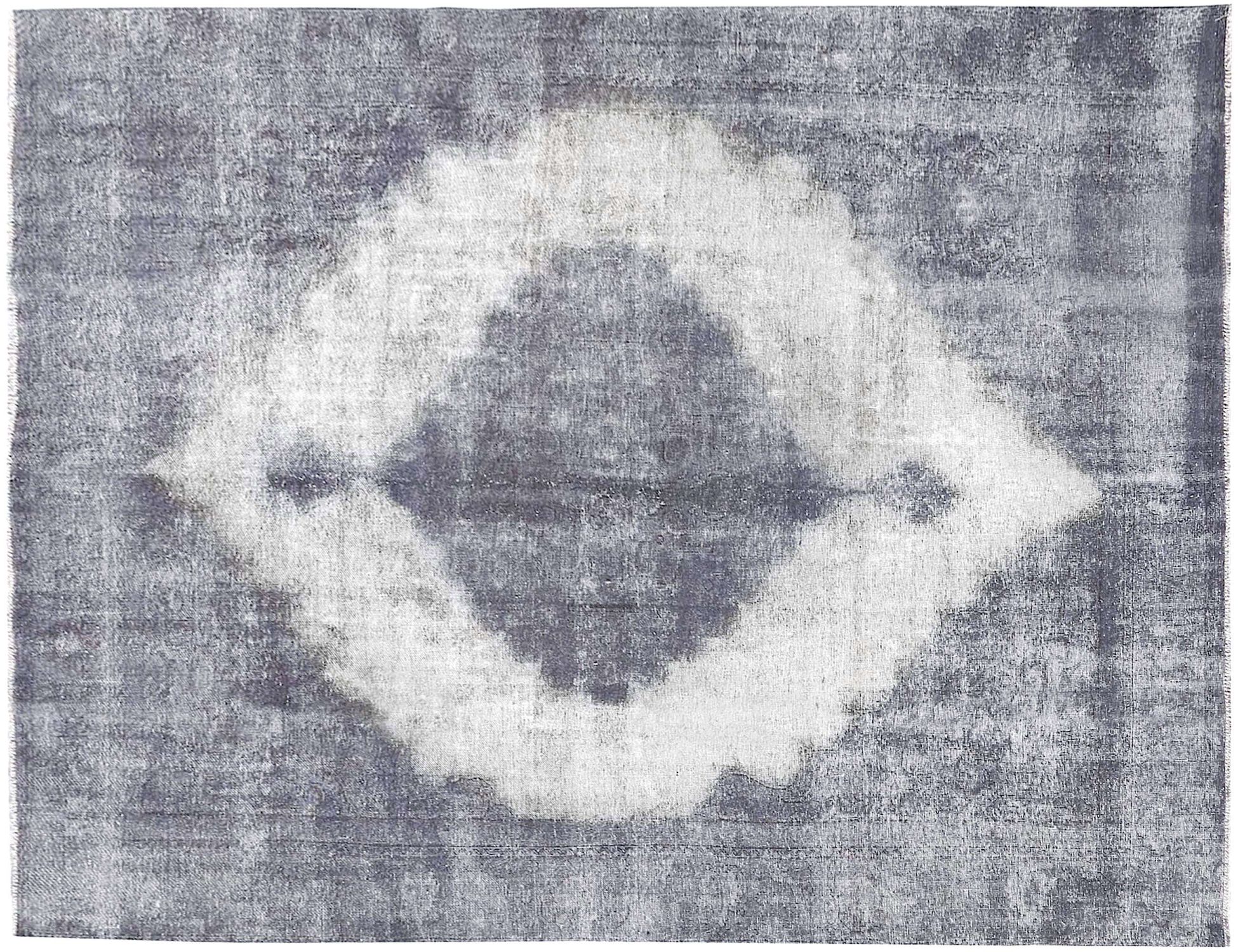 Vintage    <br/>365 x 267 cm