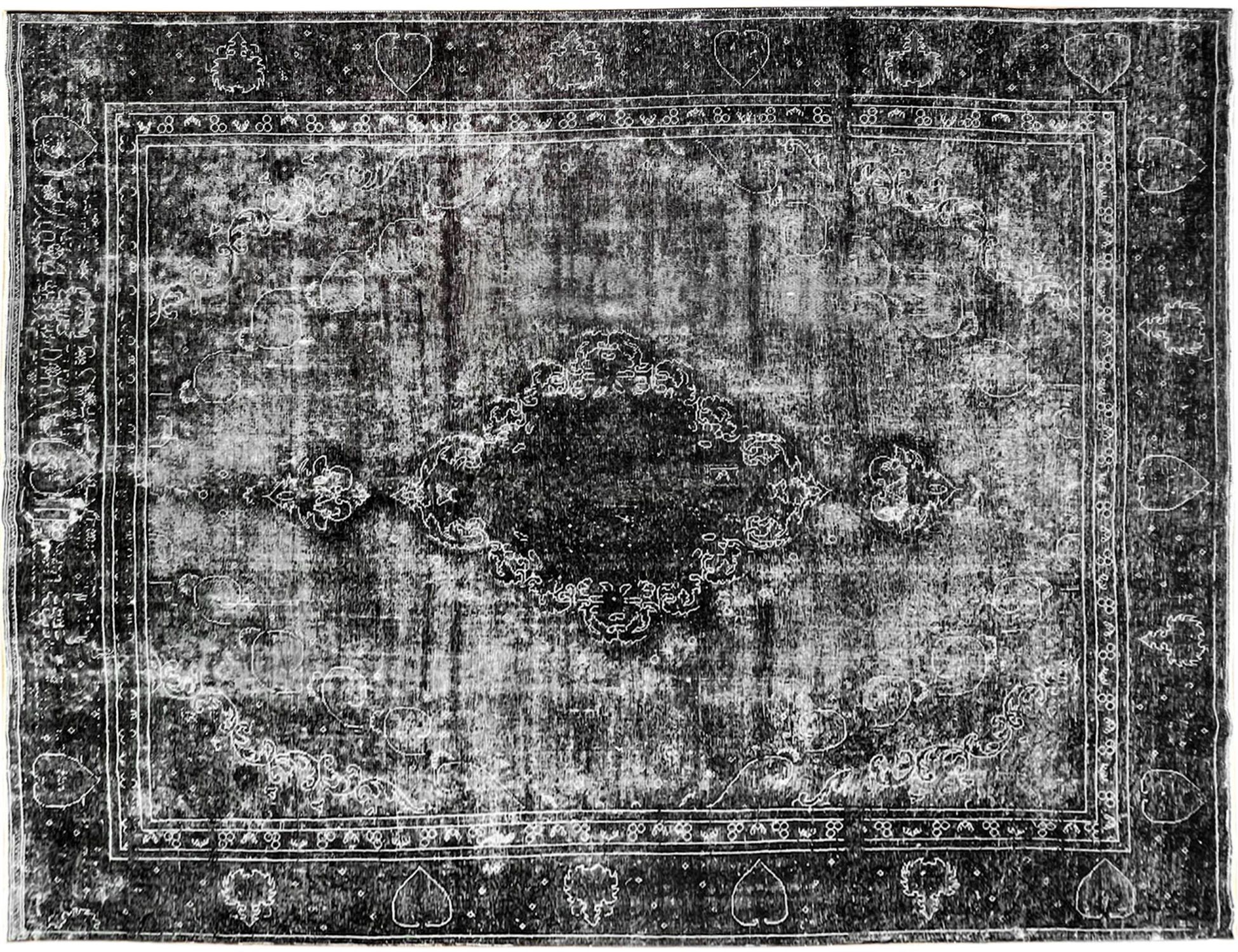Persian Vintage    <br/>364 x 282 cm