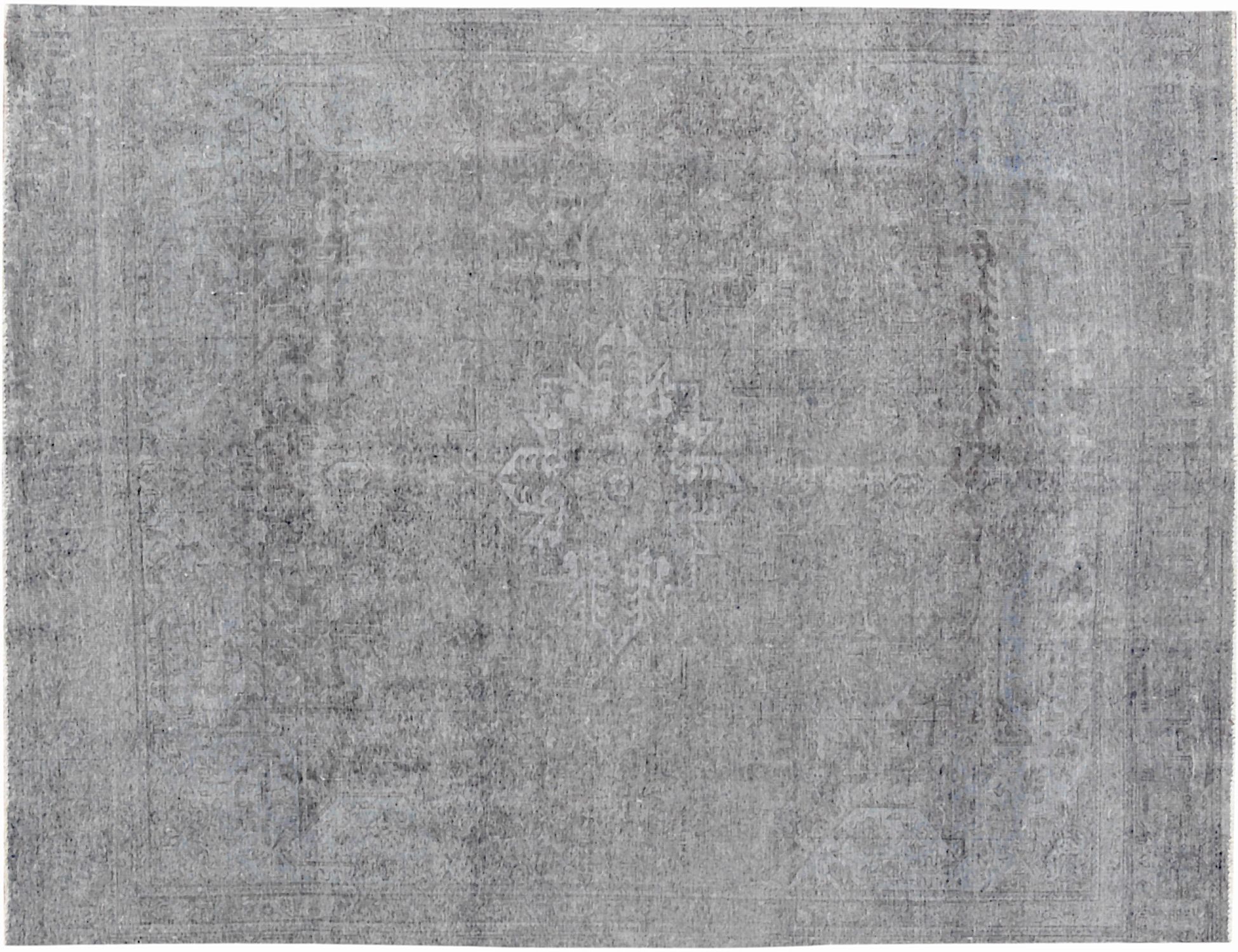 Vintage    <br/>366 x 230 cm