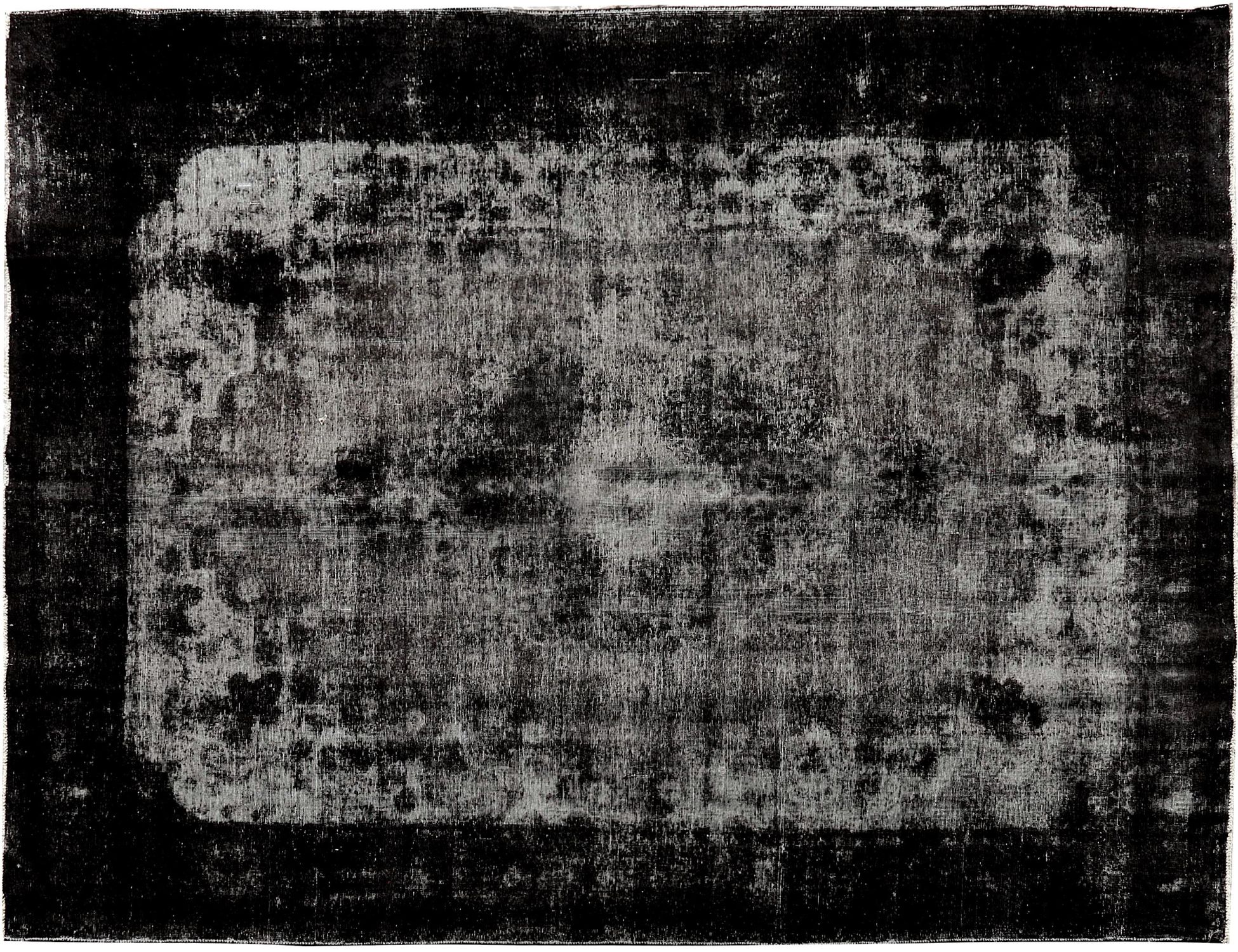 Vintage    <br/>378 x 290 cm