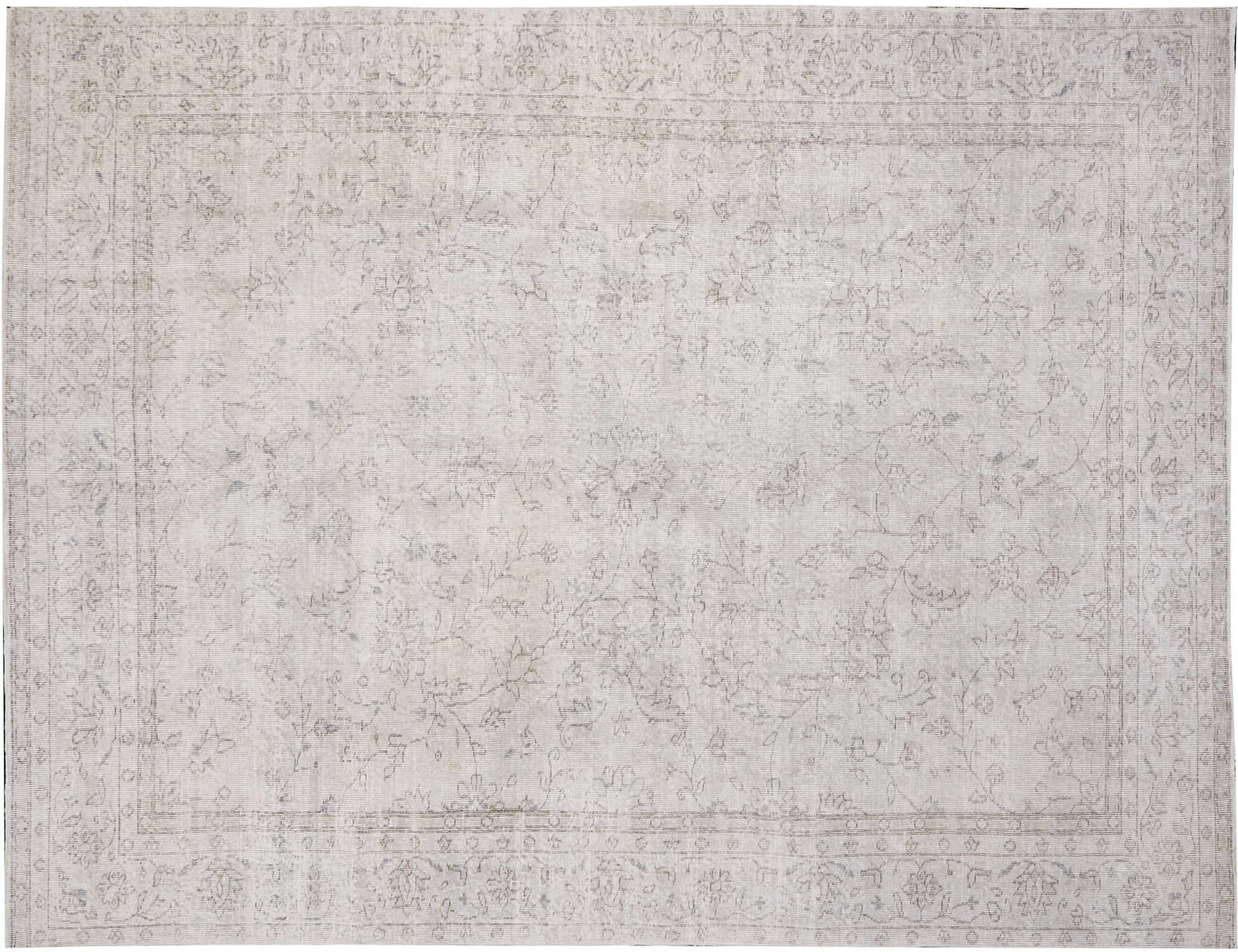 Persian Vintage    <br/>310 x 200 cm