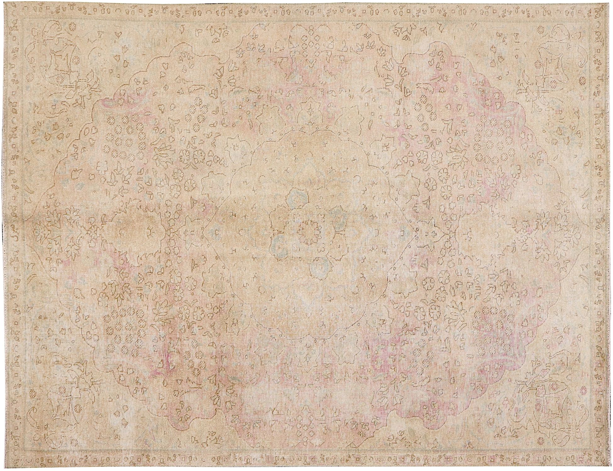 Persian Vintage    <br/>278 x 186 cm