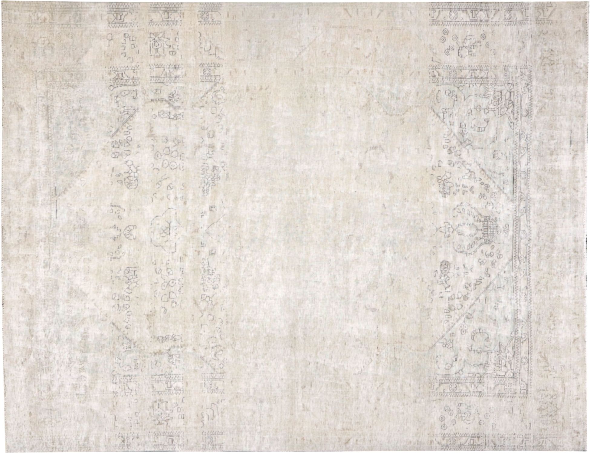 Persian Vintage    <br/>290 x 206 cm