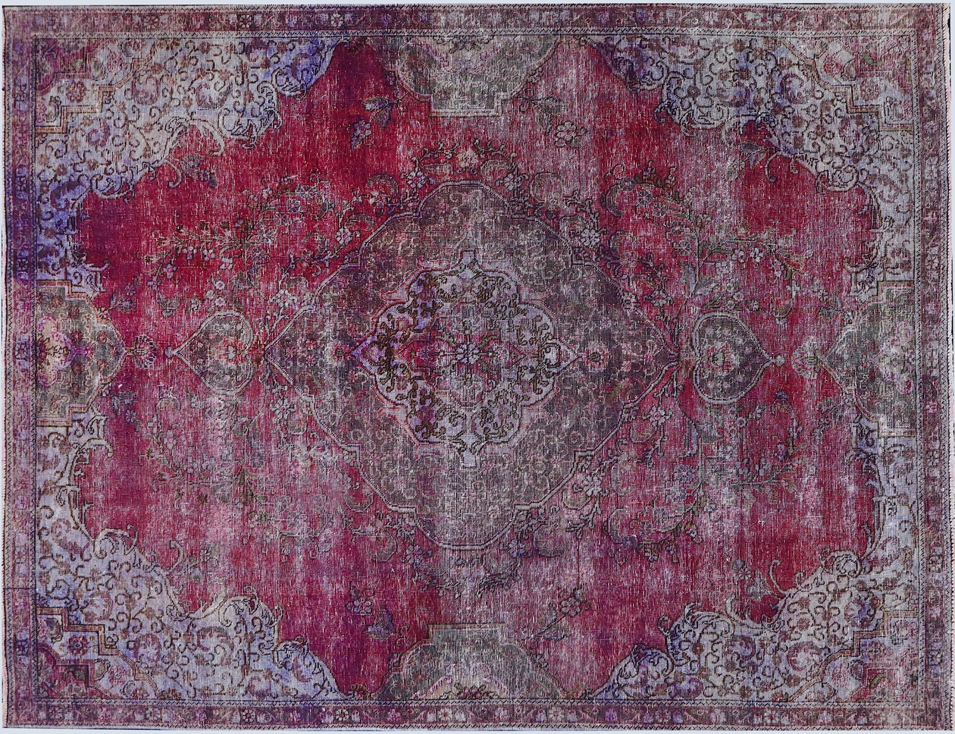 Persian Vintage    <br/>320 x 225 cm