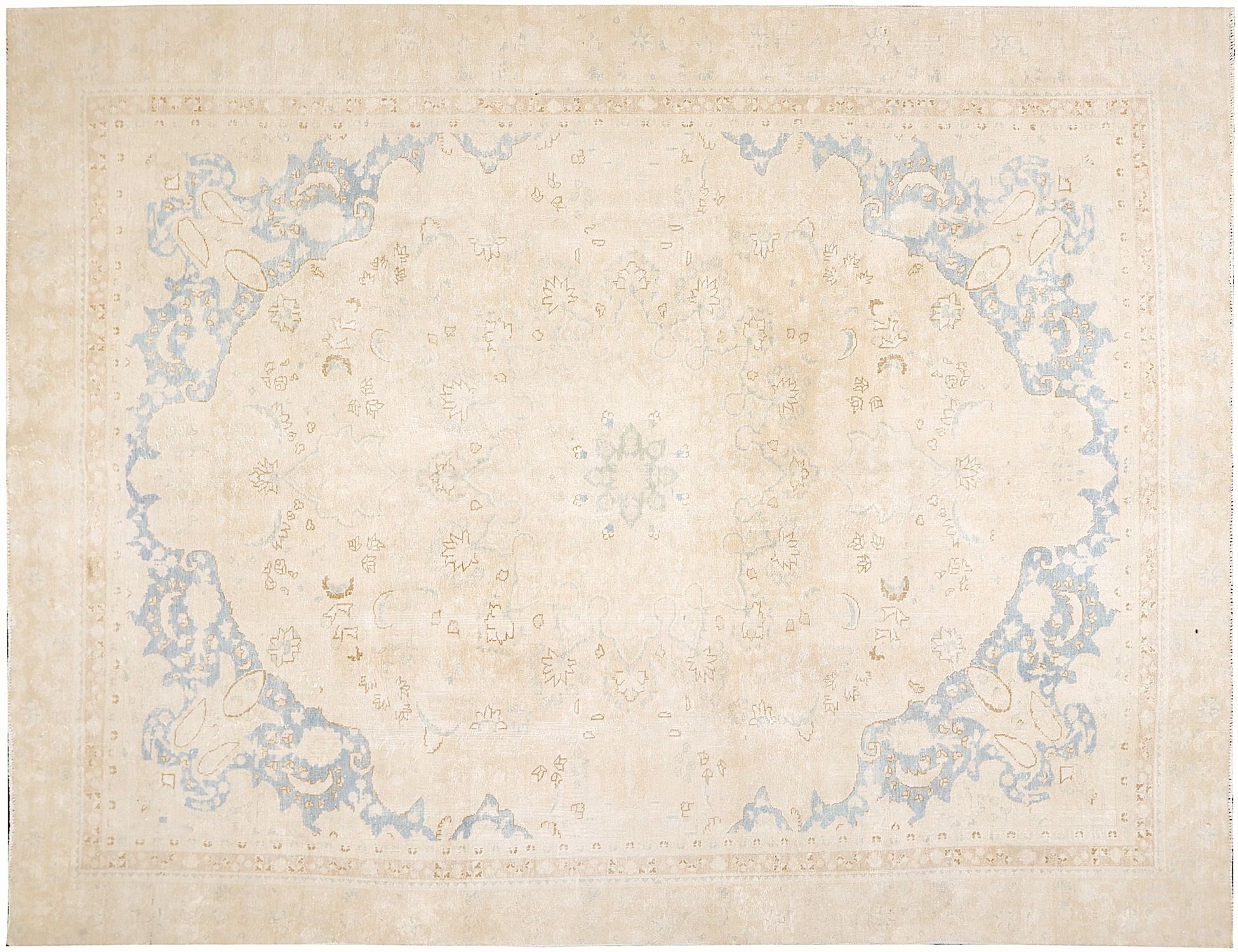 Persian Vintage    <br/>346 x 260 cm