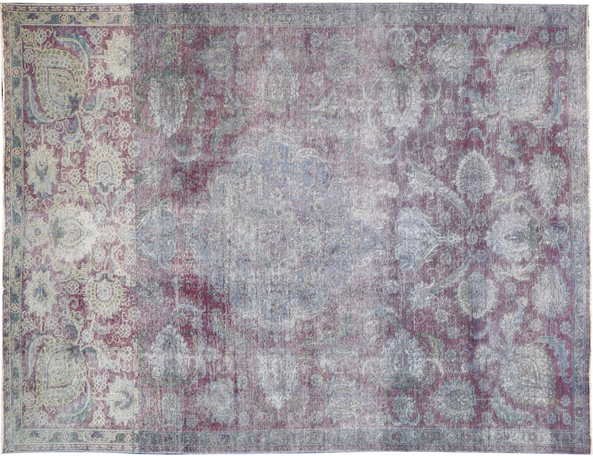 Persian Vintage    <br/>330 x 227 cm