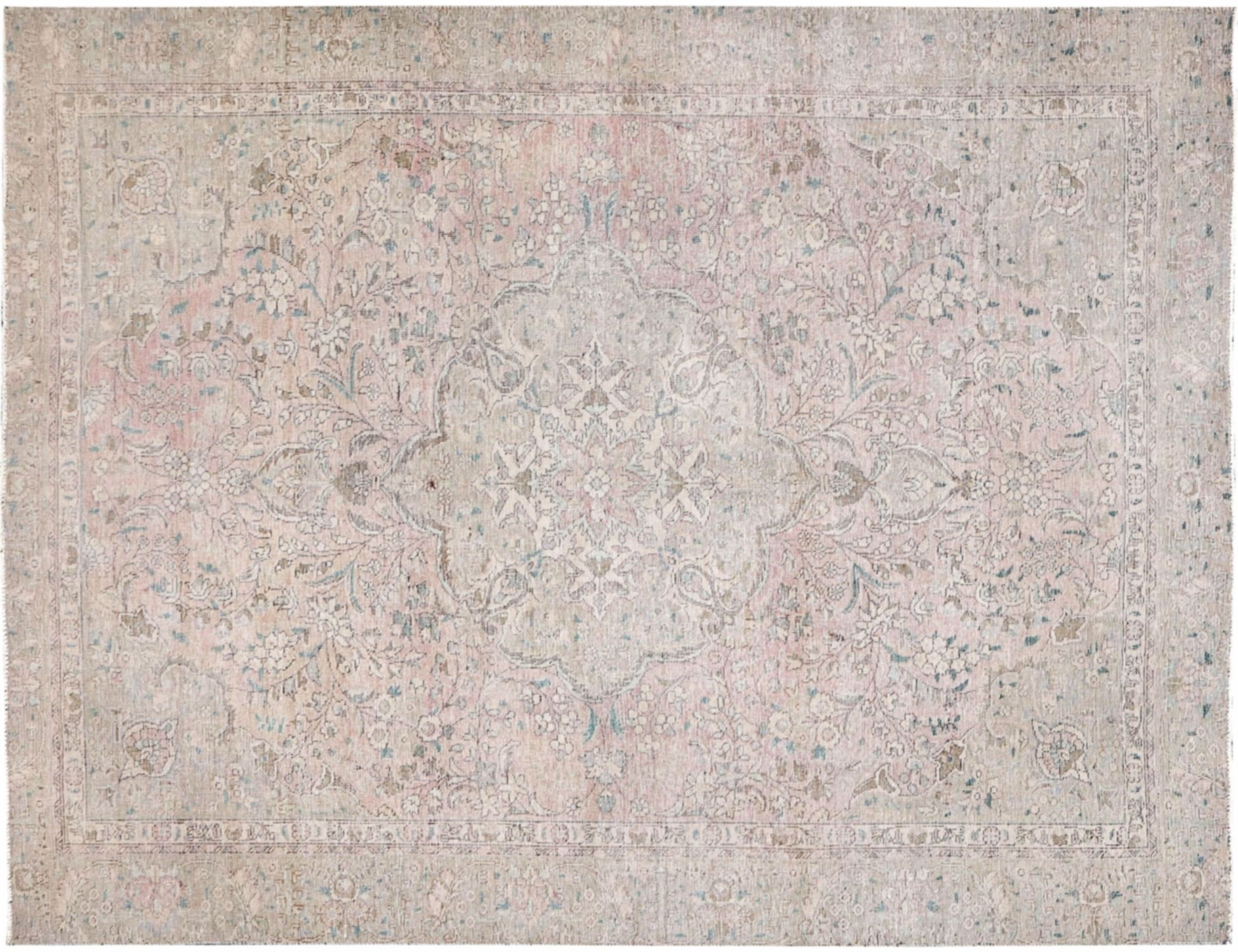 Persian Vintage    <br/>260 x 188 cm