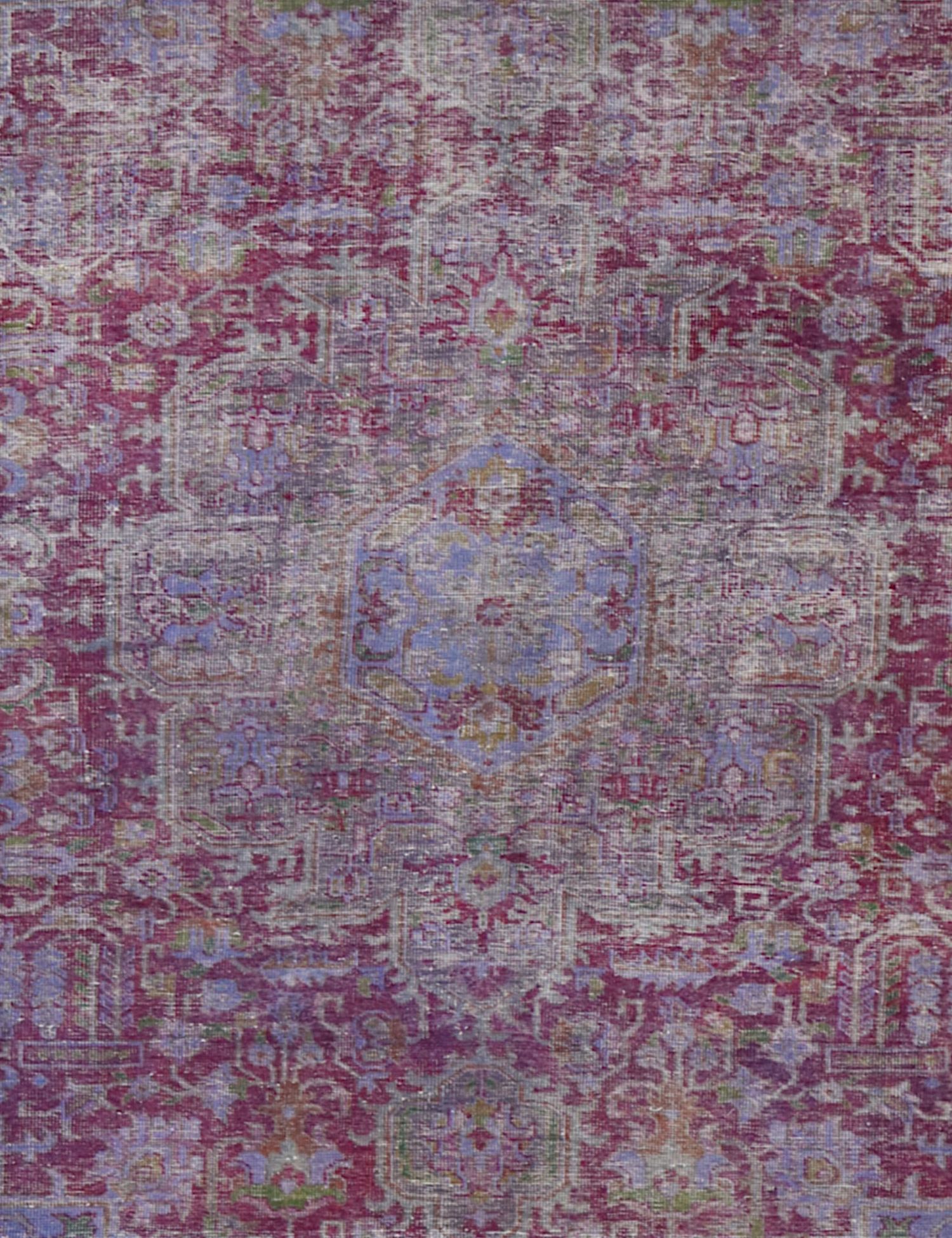 Persian Vintage    <br/>305 x 190 cm