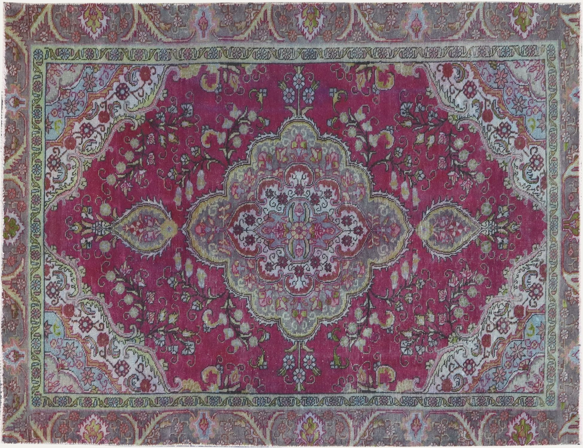 Persian Vintage    <br/>265 x 177 cm