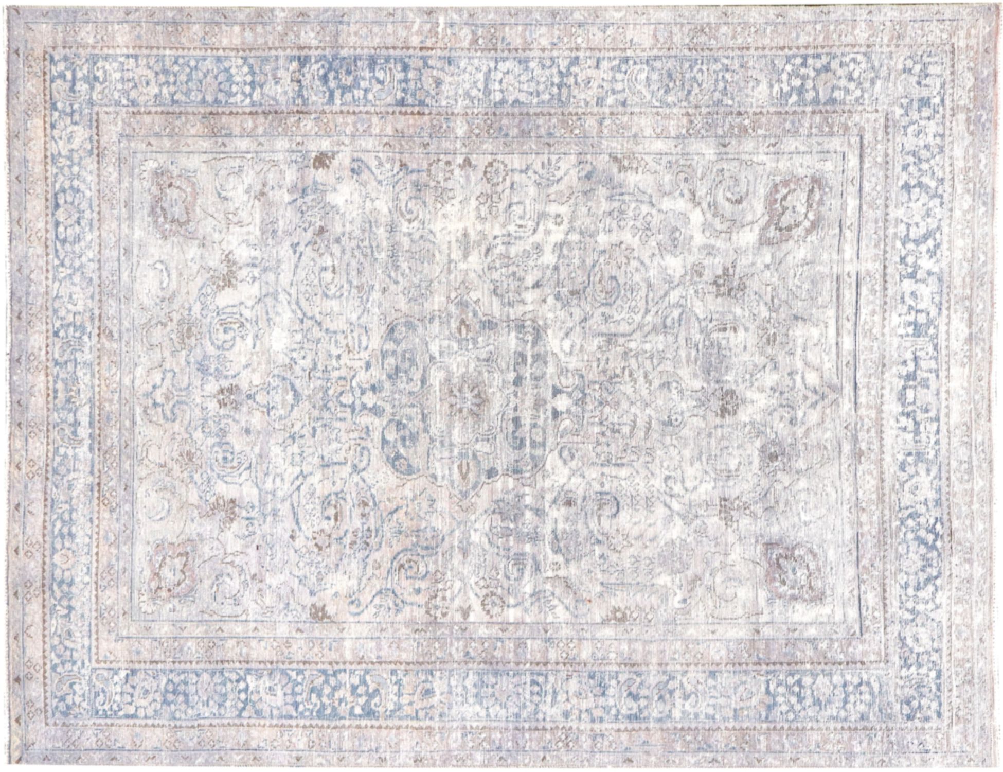 Persian Vintage    <br/>278 x 188 cm
