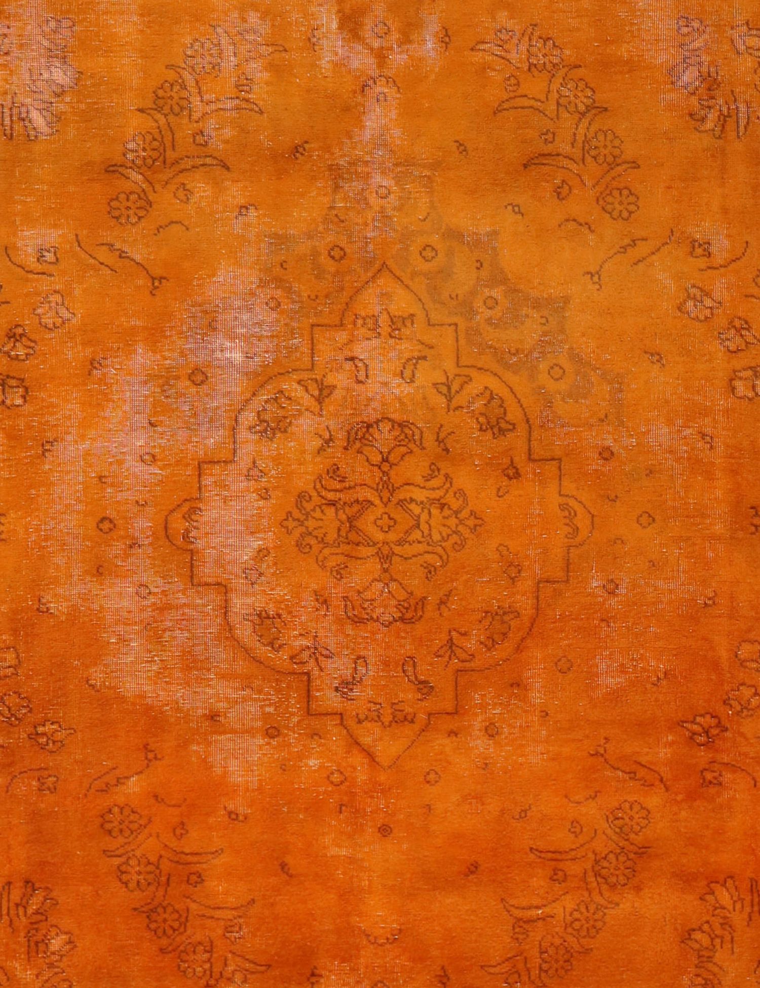 Persian Vintage    <br/>260 x 217 cm