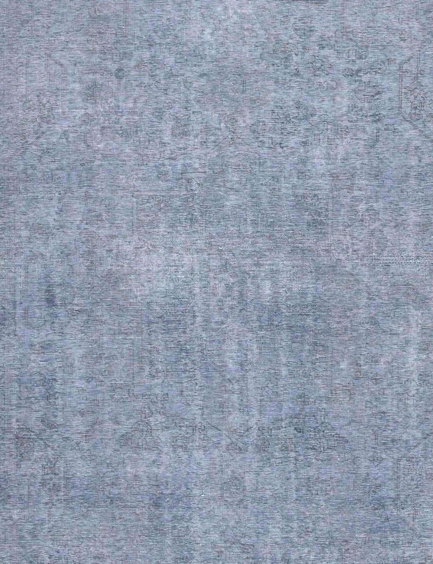 Persian vintage carpet  <br/>277 x 170 cm