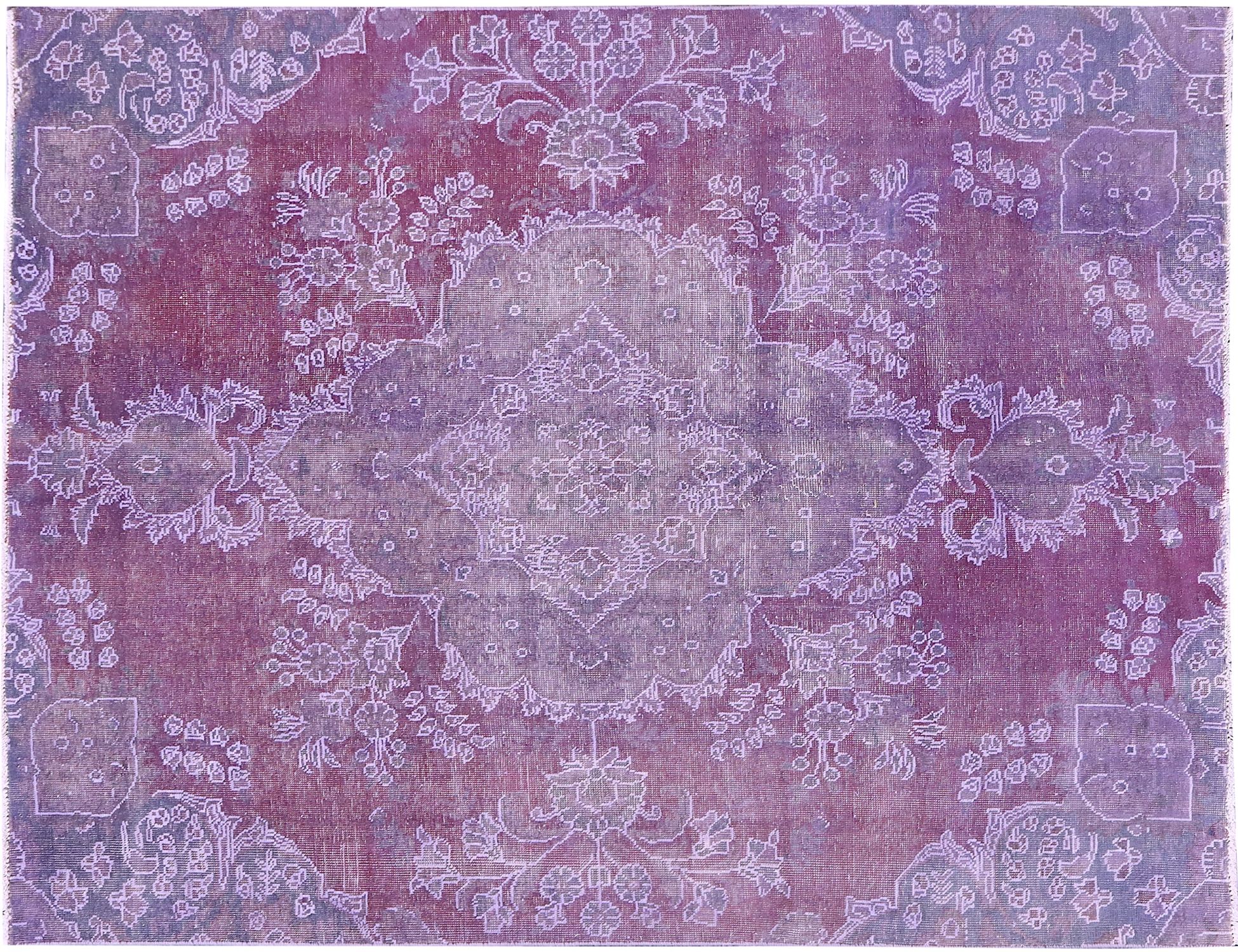 Persian Vintage    <br/>260 x 207 cm