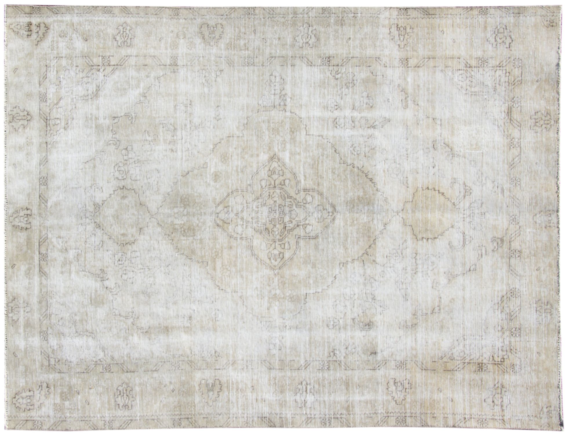 Persian vintage carpet  <br/>265 x 190 cm