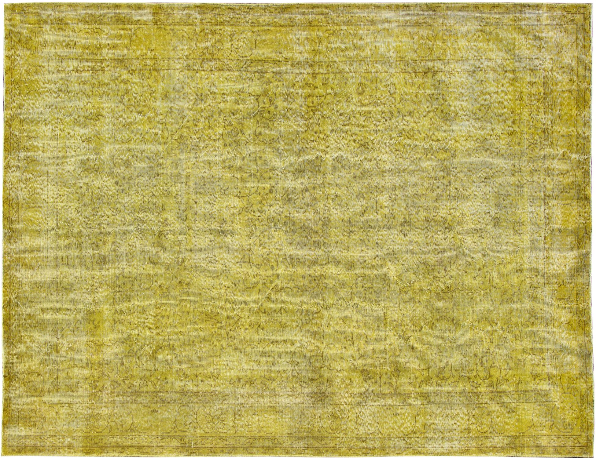 Vintage    <br/>305 x 203 cm