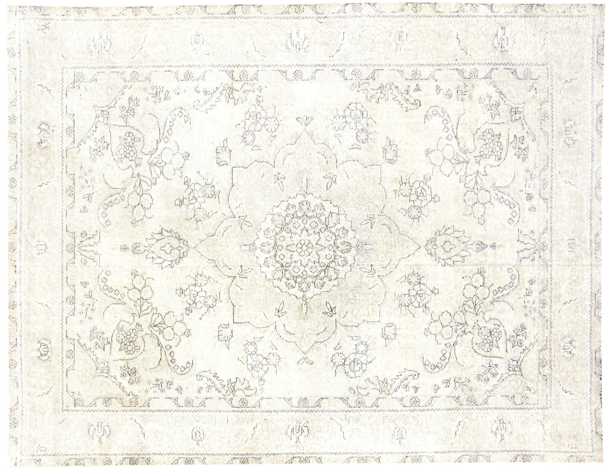 Persian Vintage    <br/>285 x 199 cm