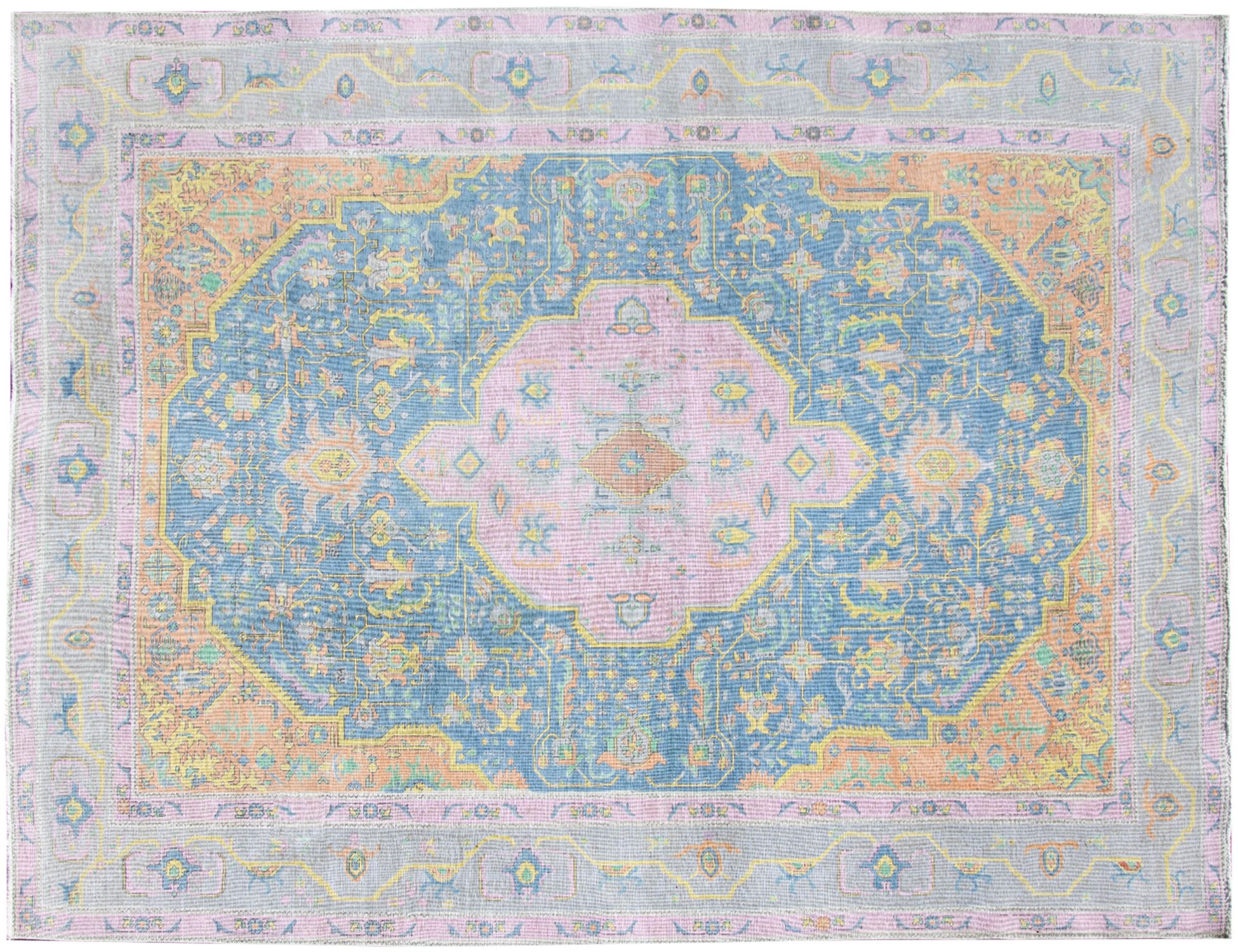 Persian Vintage    <br/>377 x 296 cm